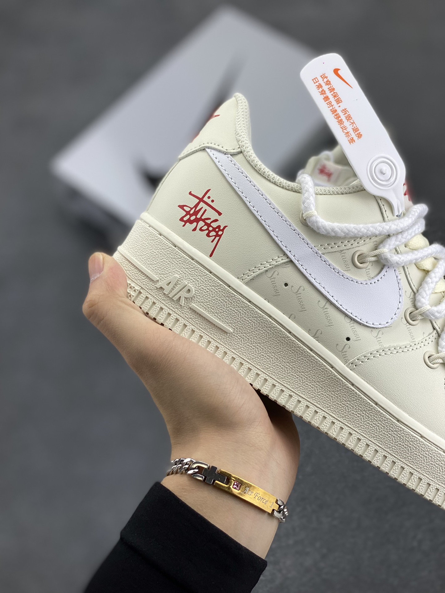 图片[6]-Stussy×Nike Air Force 1 Low’07 斯图西联名 空军一号低帮休闲板鞋 定制皮料 定制鞋盒 配件齐全 原楦原纸板 纯正空军版型 内置全掌气垫 货号：ZH0316-047 尺码：36 36.5 37.5 38 38.5 39 40 40.5 41 42 42.5 43 44 44.5 45-选品中心