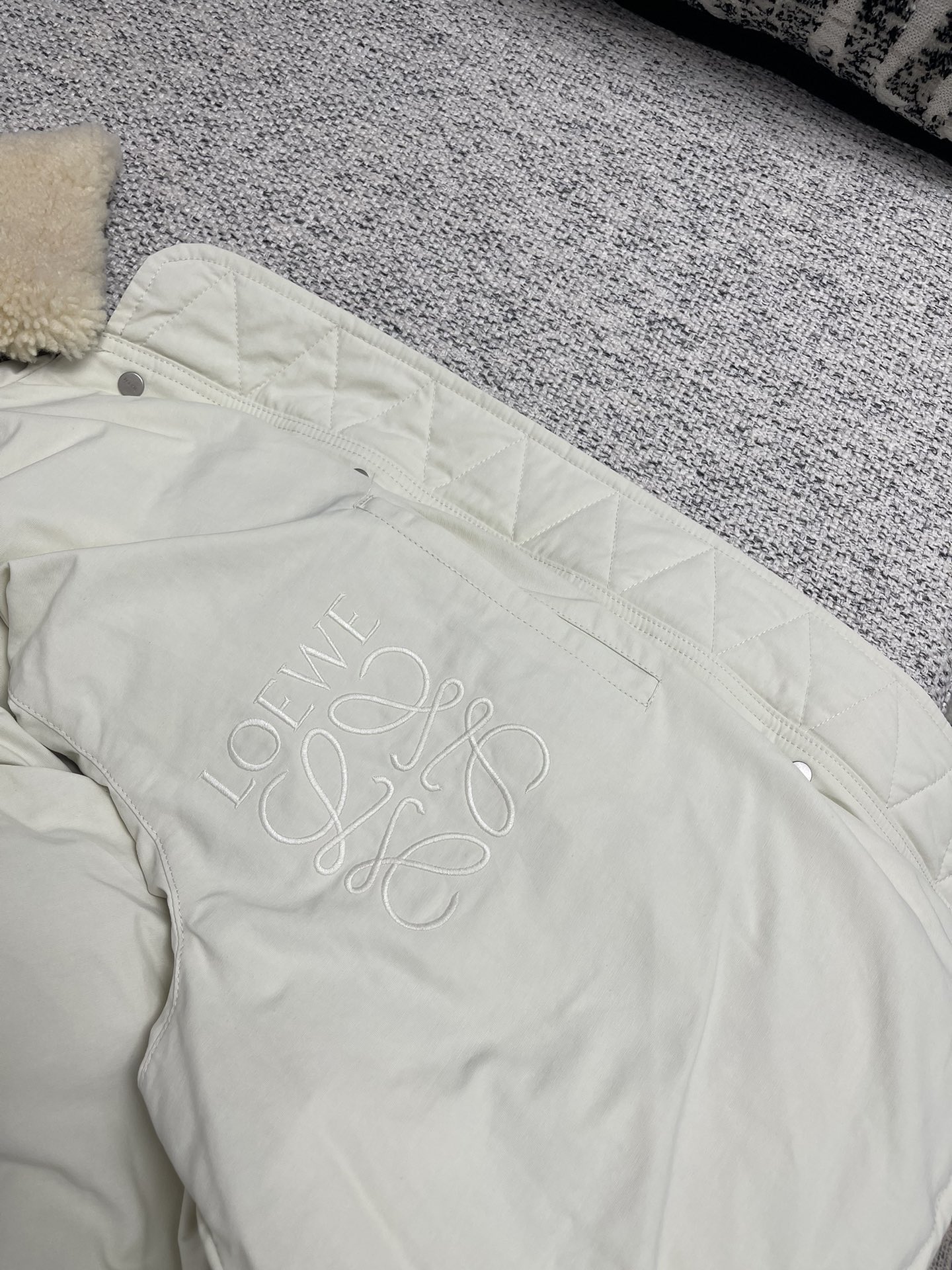 罗意威 Loewe 高定典藏名品高定成衣时装外套连衣裙衬衫T恤 #80720306 9