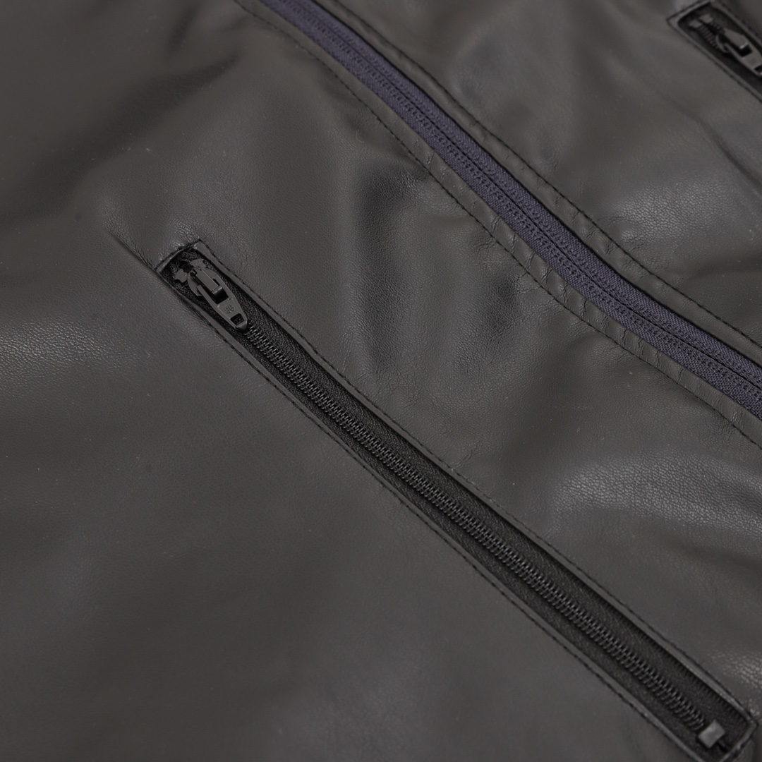 balenciaga巴黎世家 秀款loop sports icon刺绣双面皮夹克