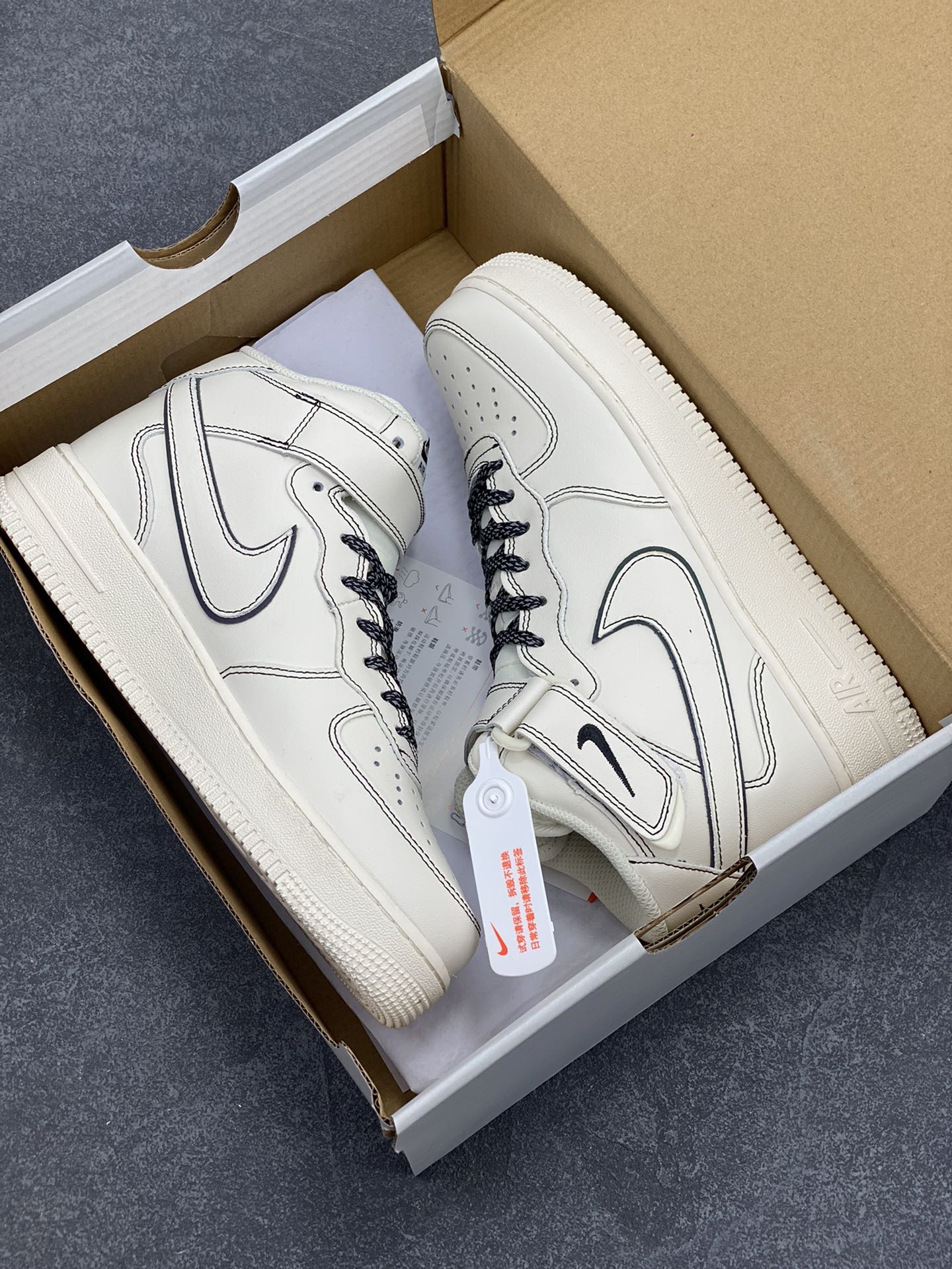 图片[9]-Nike Air Force 1 MID \’07 “兔八哥”米黑色 满天星 中帮空军一号休闲板鞋 定制皮料 3M反光 原楦原纸板 纯正版型 清洁度完美 内置全掌气垫 货号：BY6899-693 尺码：36 36.5 37.5 38 38.5 39 40 40.5 41 42 42.5 43 44 44.5 45-选品中心