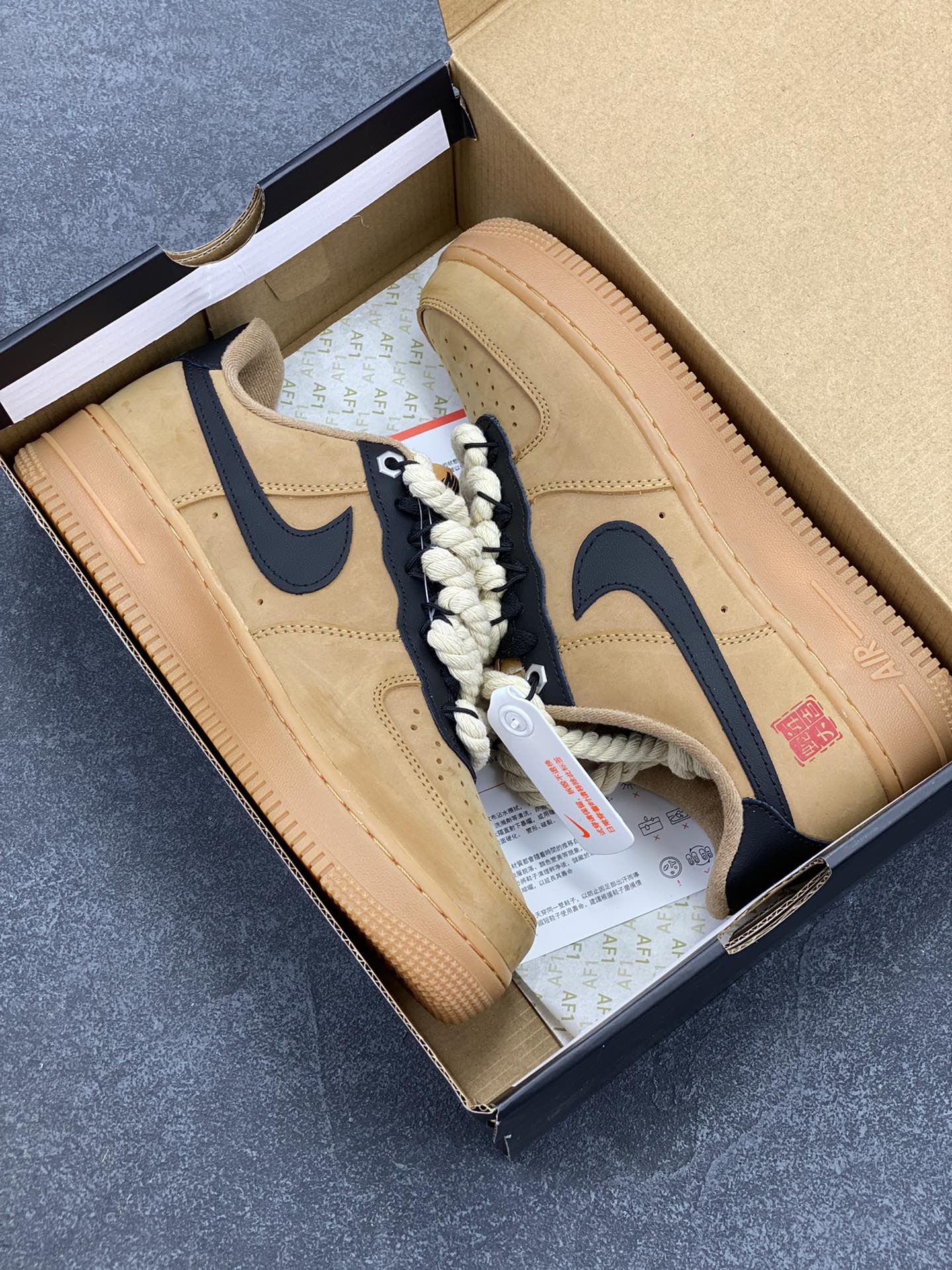 图片[9]-Nike Air Force 1 ’07 Low 空军一号低帮百搭休闲运动板鞋。柔软、弹性十足的缓震性能和出色的中底设计，横跨复古与现代的外型结合，造就出风靡全球三十多年的Force 1，直到今天还深受青睐 货号：CJ9179-200 尺码：36 36.5 37.5 38 38.5 39 40 40.5 41 42 42.5 43 44 44.5 45-选品中心
