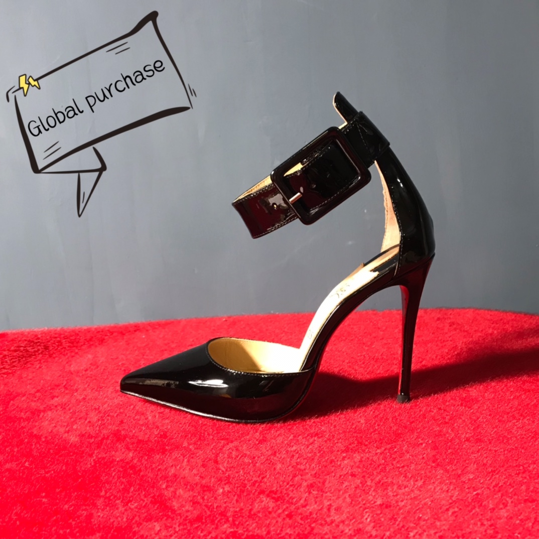 NO:100376,High-end customized autumn and winter classic series!  H10Cm, size 34-42. Customized version does not return or exchange 9024-Heiqi leather single leather buckle. Genuine leather large soles. Standard European size Reference:9024- Color:black Material:patent Lining:goat leather Heel height:10Cm Sole:leather sole Size:EU 35-42 (US 4-11):,,christian louboutin,Leather soles19860909高端订制 秋冬精典款系列！ H10Cm,尺码34-42码.订制款不退不换9024-黑柒皮单皮扣.真皮大底. 标准欧码 Reference:9024- Color:black Material:patent Lining:goat leather Heel heigh:10Cm Sole:leather sole Size:EU 35－42（US 4一11) :,,christian louboutin,Leather soles,Women's Shoes