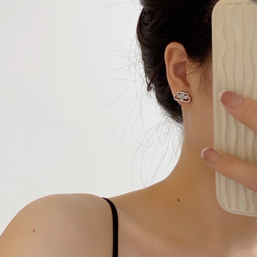 Balenciaga luxury earrings 2