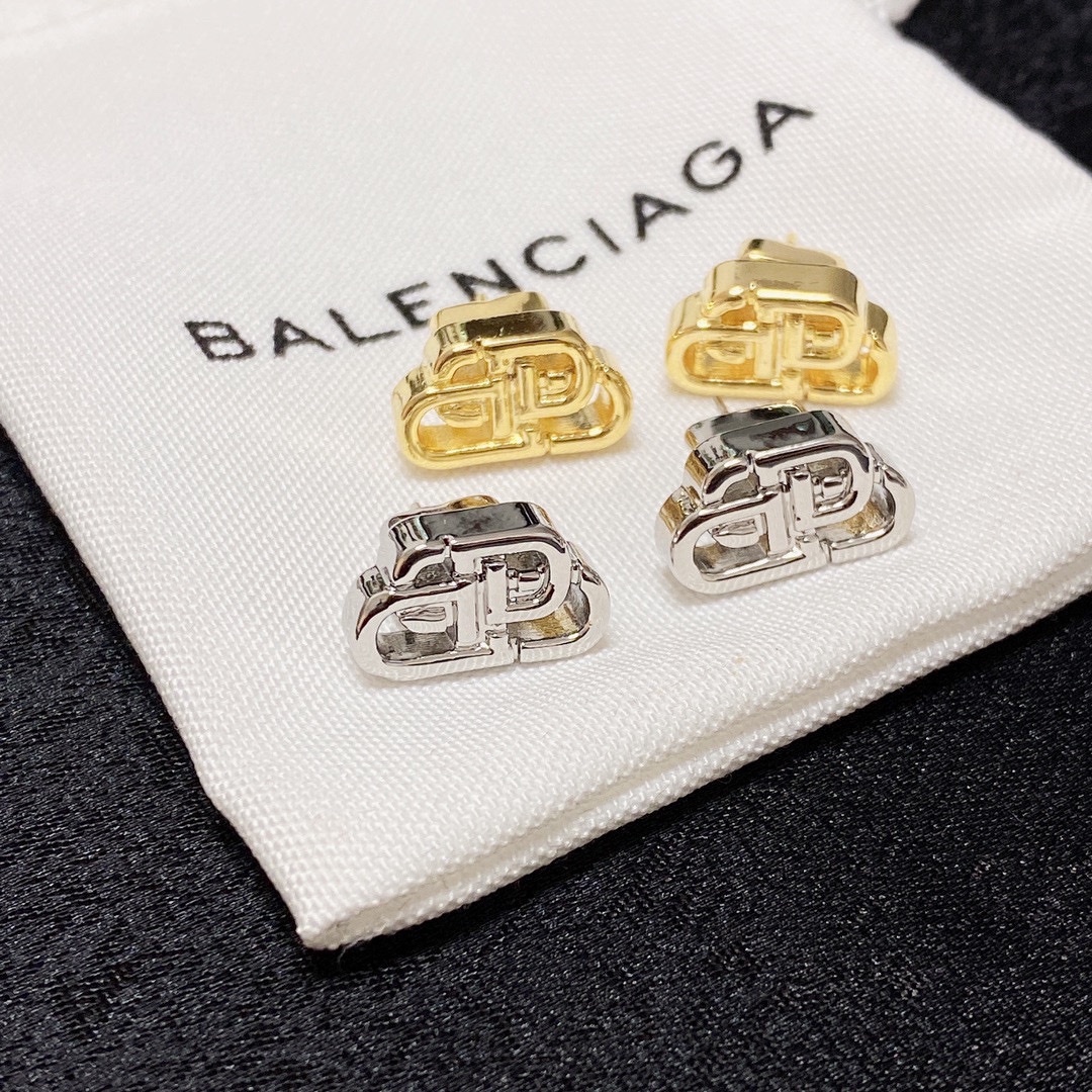Balenciaga luxury earrings 3