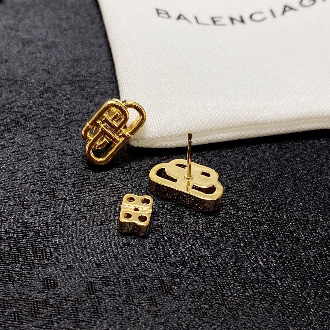 Balenciaga luxury earrings 5