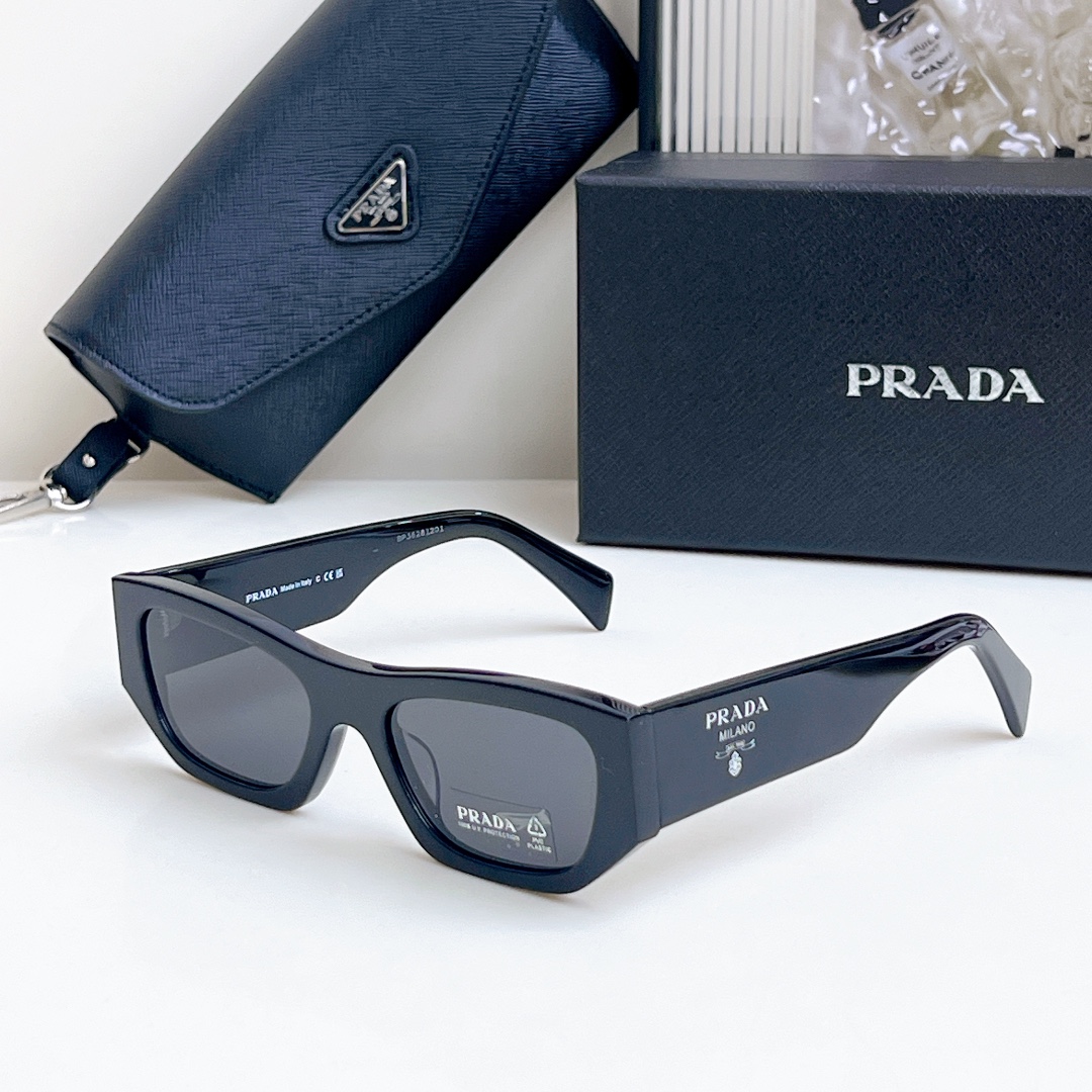 到货PRAD*新品发售️高版本1:1官网颜色品质细节完美非普通版本可对比专属防伪码PRA01Ssize5
