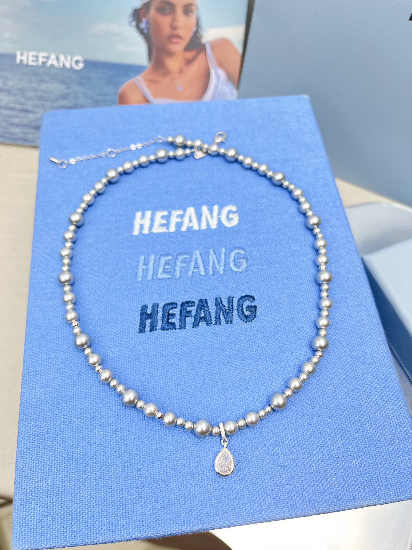 ❤️105包邮/原单代购级别
HEFANG何方珠宝气泡水滴项链。
