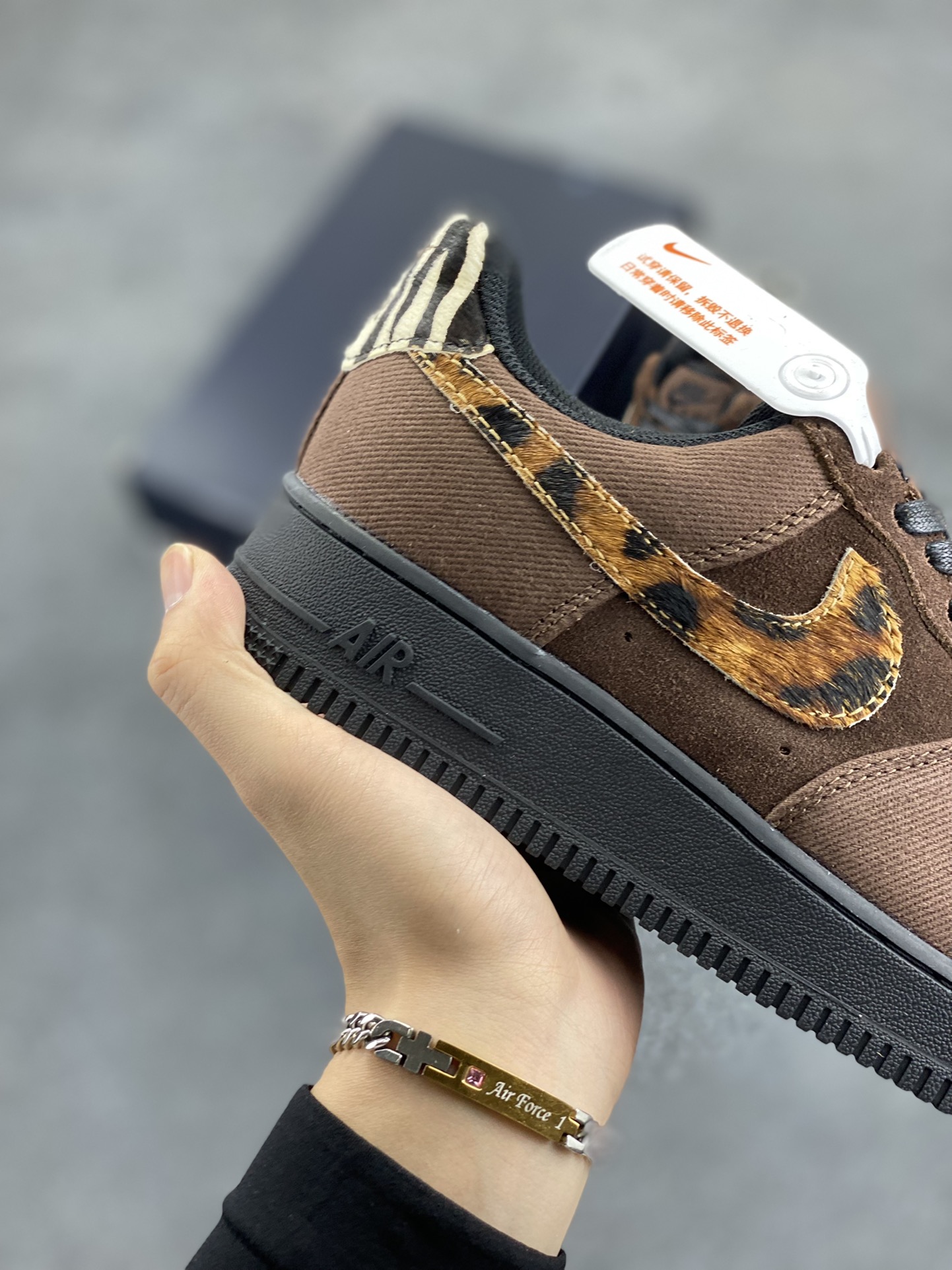 图片[6]-NK Air Force 1 空军一号 豹纹 原楦头原纸板 打造纯正空军版型#专注外贸渠道 全掌内置蜂窝气垫 #原盒配件 原厂中底钢印、拉帮完美 货号：HV6356-200 尺码：36 36.5 37.5 38 38.5 39 40 40.5 41 42 42.5 43 44 44.5 45-选品中心