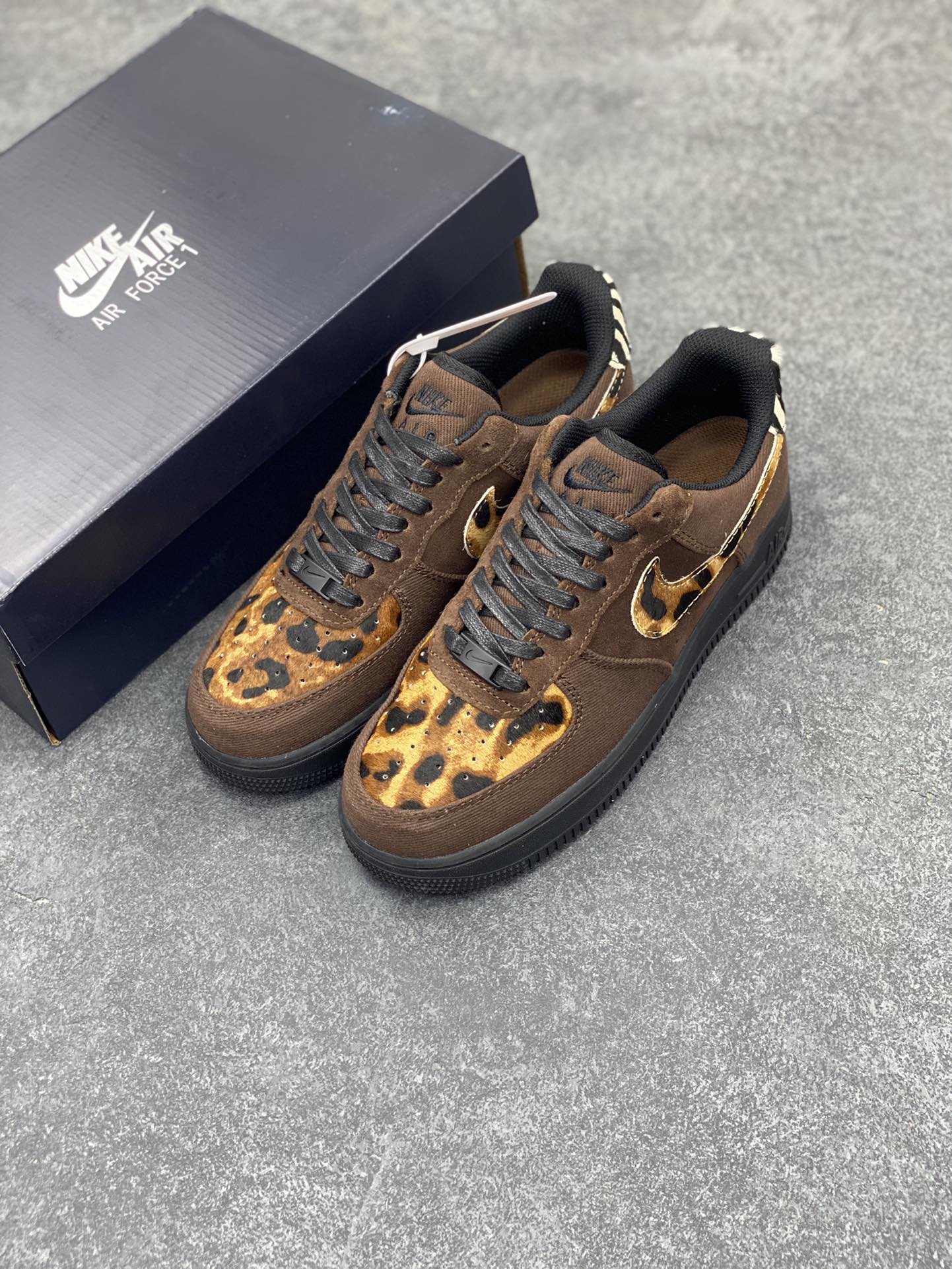 图片[8]-NK Air Force 1 空军一号 豹纹 原楦头原纸板 打造纯正空军版型#专注外贸渠道 全掌内置蜂窝气垫 #原盒配件 原厂中底钢印、拉帮完美 货号：HV6356-200 尺码：36 36.5 37.5 38 38.5 39 40 40.5 41 42 42.5 43 44 44.5 45-选品中心