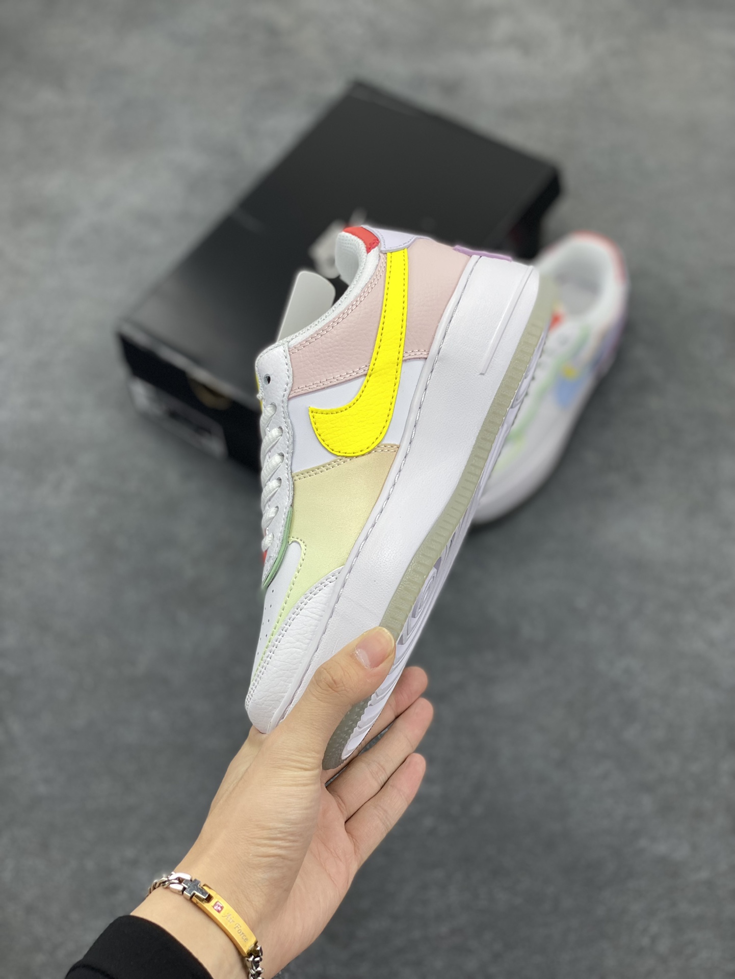 图片[3]-NK Air Force 1 Shadow 轻量增高低帮百搭板鞋\”拼接马卡龙\” 全新少女系解构主义设计双层轻量EVA发泡中底+防滑RB橡胶外圈底鞋底 原楦头原纸板 打造纯正空军版型 专注外贸渠道 全掌内置蜂窝气垫 原盒配件 原厂中底钢印、拉帮完美 货号： CW2630-141 尺码：35.5 36 36.5 37.5 38 38.5 39 40-选品中心