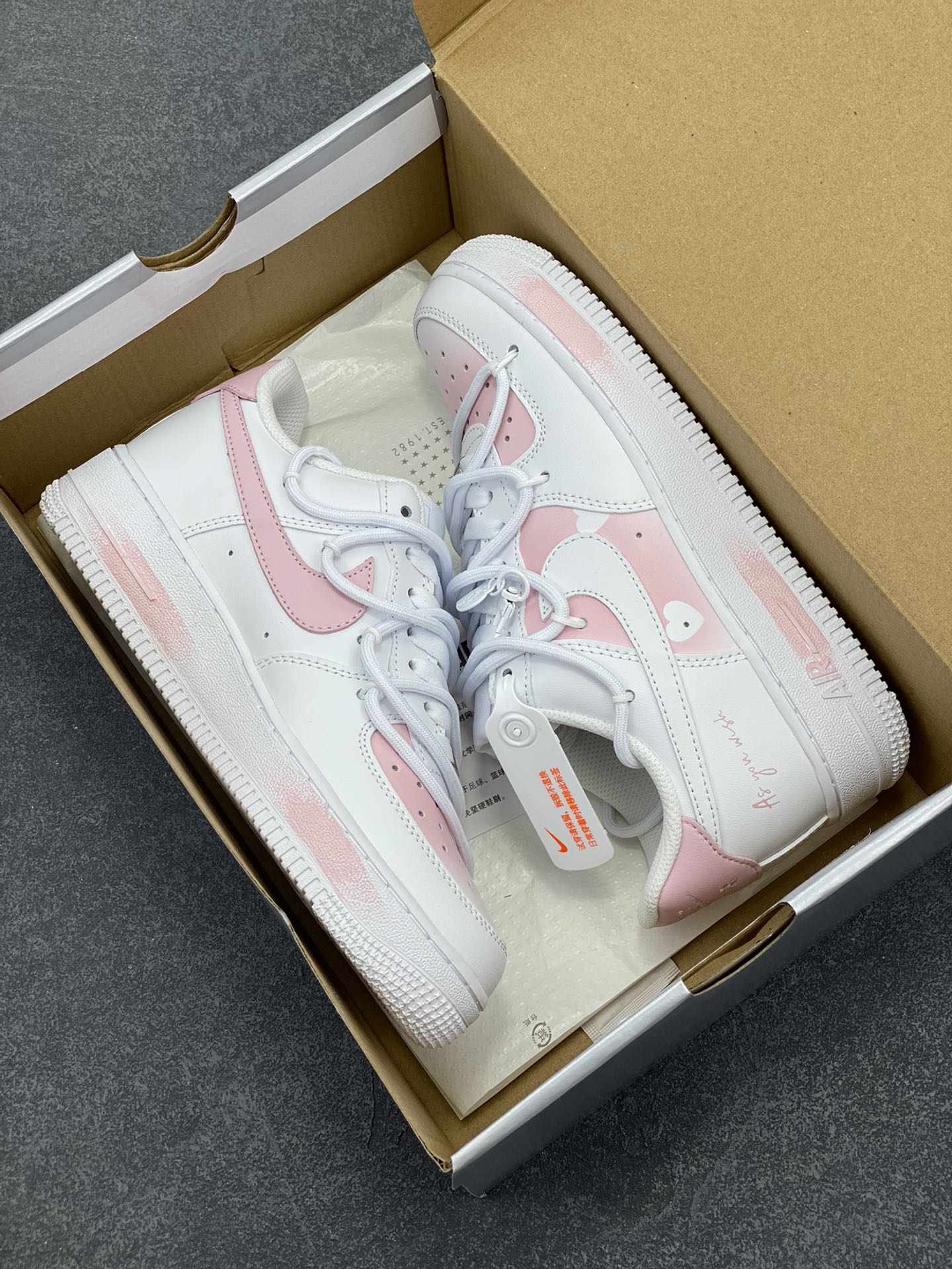 图片[9]-Nike Air Force 1 Low’07 喷绘 樱花物语 空军一号绑带低帮休闲板鞋 定制皮料 原厂3D打印 定制鞋盒 原楦原纸板 纯正空军版型 内置全掌气垫 货号：ZH0316-052 尺码：36 36.5 37.5 38 38.5 39 40 40.5 41 42 42.5 43 44 44.5 45-选品中心