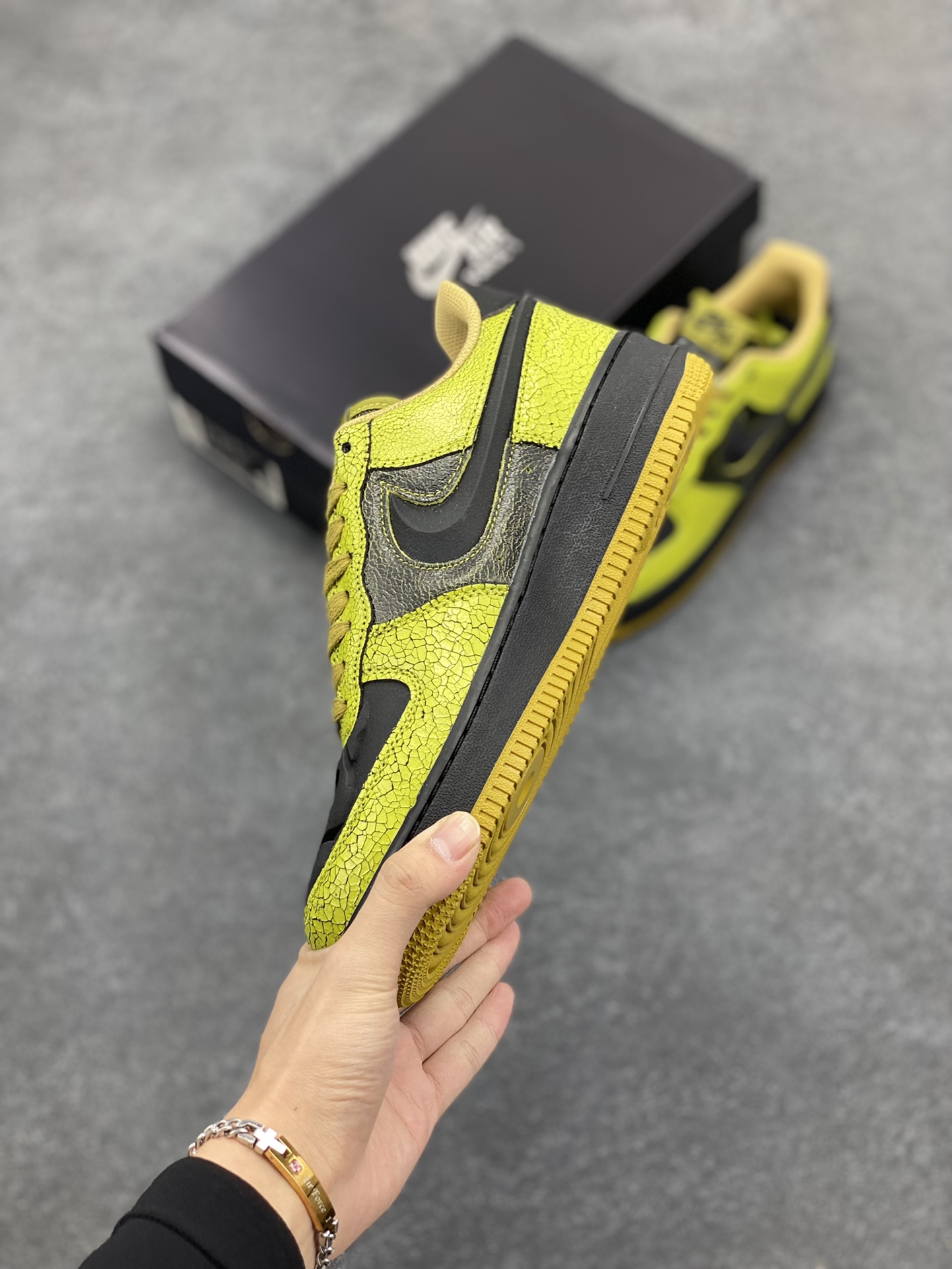 图片[3]-Nike Air Force 1 Low 万圣节 原楦头原纸板 打造纯正空军版型 专注外贸渠道 全掌内置蜂窝气垫 原盒配件 原厂中底钢印、拉帮完美 货号：HV6103-300 尺码：36 36.5 37.5 38 38.5 39 40 40.5 41 42 42.5 43 44 44.5 45-选品中心