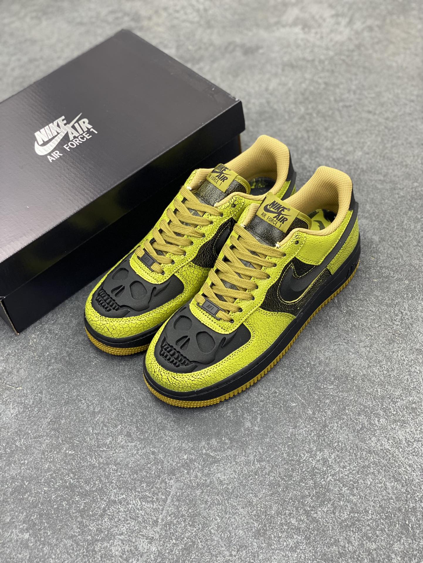 图片[8]-Nike Air Force 1 Low 万圣节 原楦头原纸板 打造纯正空军版型 专注外贸渠道 全掌内置蜂窝气垫 原盒配件 原厂中底钢印、拉帮完美 货号：HV6103-300 尺码：36 36.5 37.5 38 38.5 39 40 40.5 41 42 42.5 43 44 44.5 45-选品中心