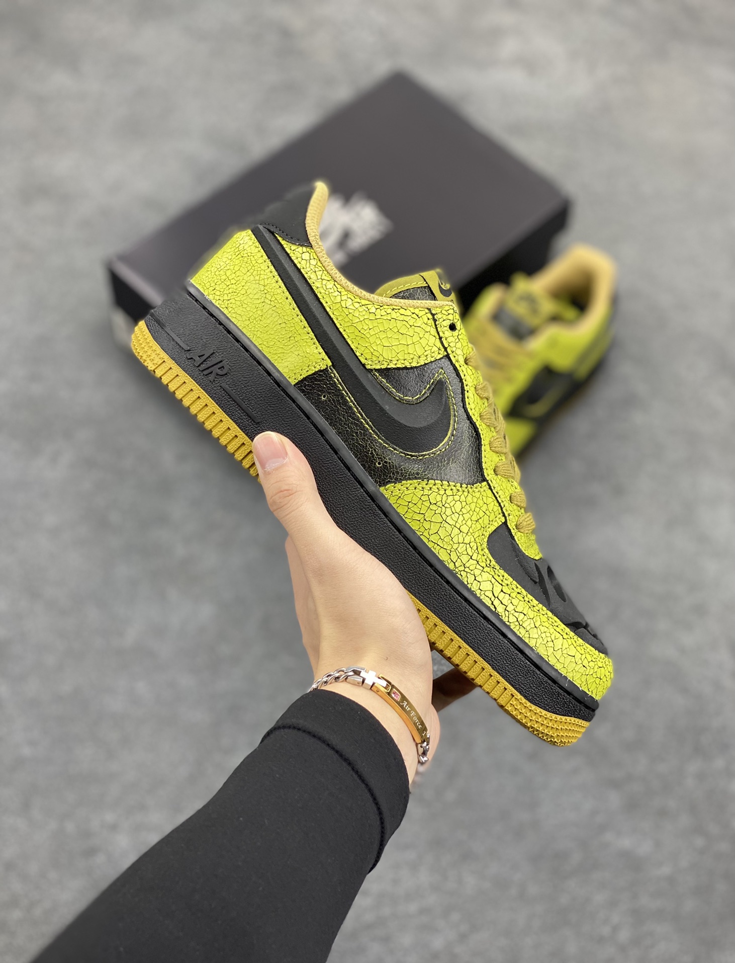 Nike Air Force 1 Low 万圣节 原楦头原纸板 打造纯正空军版型 专注外贸渠道 全掌内置蜂窝气垫 原盒配件 原厂中底钢印、拉帮完美 货号:HV6103-300 尺码:36 36.5 37.5 38 38.5 39 40 40.5 41 42 42.5 43 44 44.5 45-选品中心