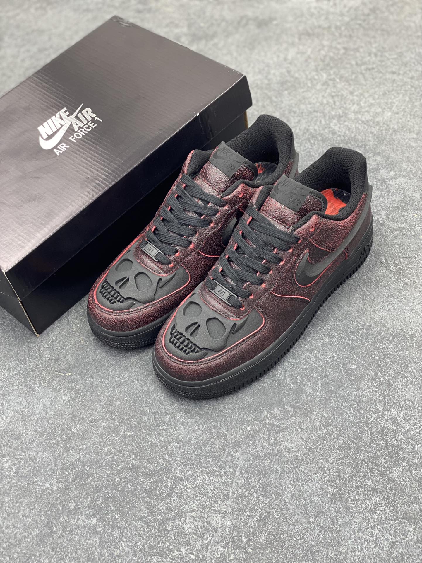 图片[8]-Nike Air Force 1 Low 万圣节 原楦头原纸板 打造纯正空军版型 专注外贸渠道 全掌内置蜂窝气垫 原盒配件 原厂中底钢印、拉帮完美 货号：HV2016-001 尺码：36 36.5 37.5 38 38.5 39 40 40.5 41 42 42.5 43 44 44.5 45-选品中心
