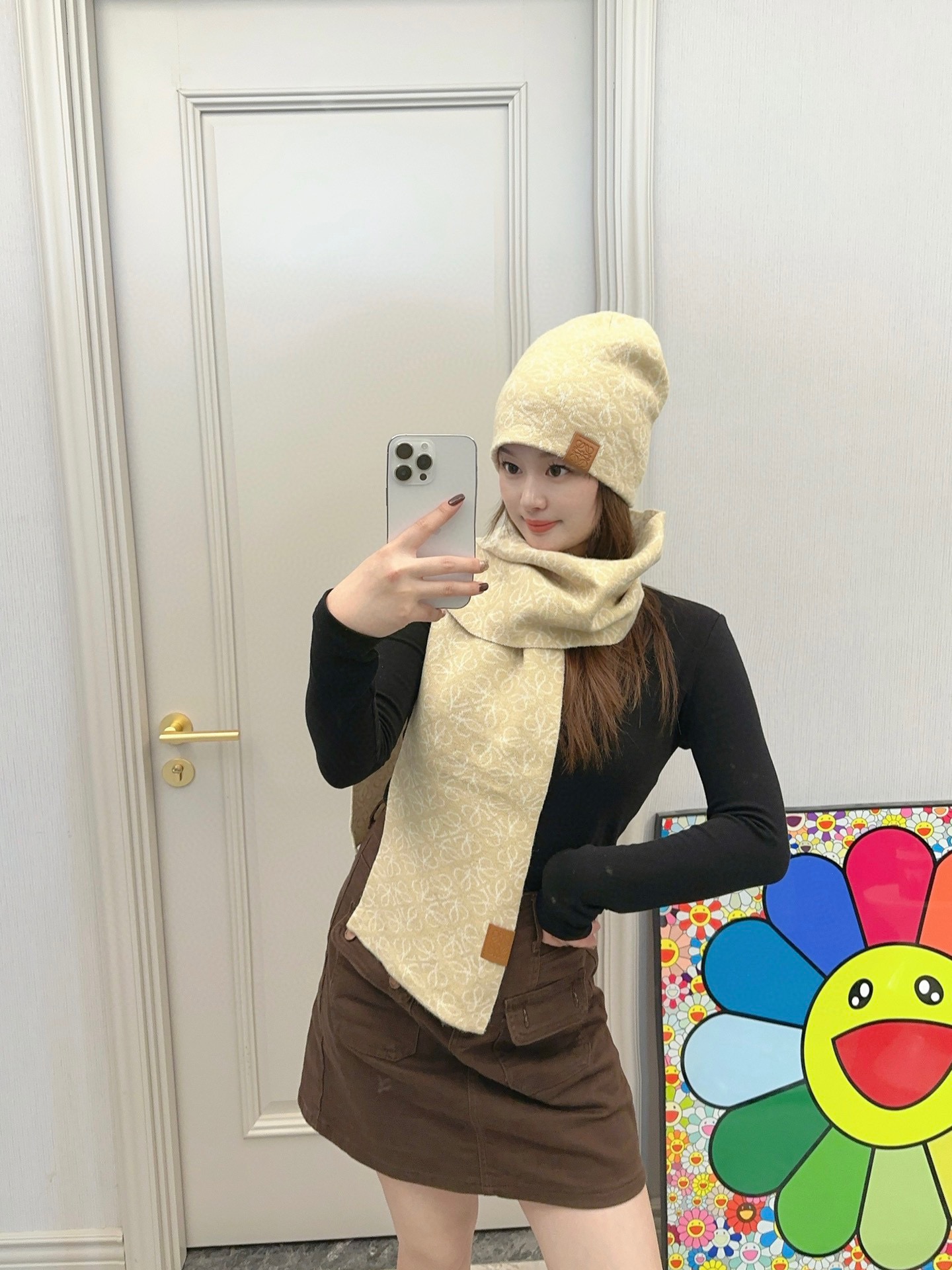 NO:215853,Loewe Xiaohongshu hits, new classic suit hats on the official website!  Hat scarf!  Great feel!  It’s super comfortable~ You’re just a short set of hats this winter~ It’s warm and fashionable!  Welcome to choose!! Hat Fisherman's hat Baseball hat Knit hat, hat, loewe, loewe, espadrilles, hats19860909罗意威Loewe 小红书爆款,官网新品经典套装帽子！帽子围巾！手感一级棒！暖暖哒超级舒服～这个冬天你就差这么一套装帽子啦～又保暖又时尚！欢迎选择!!帽子渔夫帽棒球帽针织帽,帽子,loewe,loewe,espadrilles,hats,hat