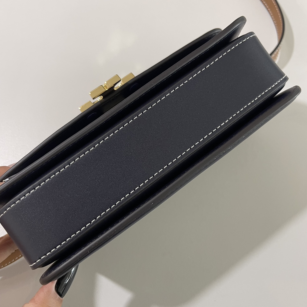 The Eleanor Shoulder Bag features a structured horizontal silhouette - Comprehensive 8
