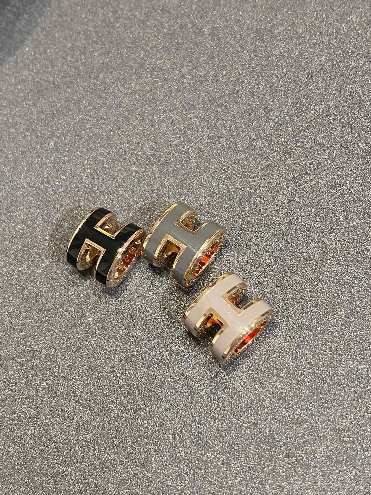 Hermès 爱马～漆艺mini pop项链玫瑰金色