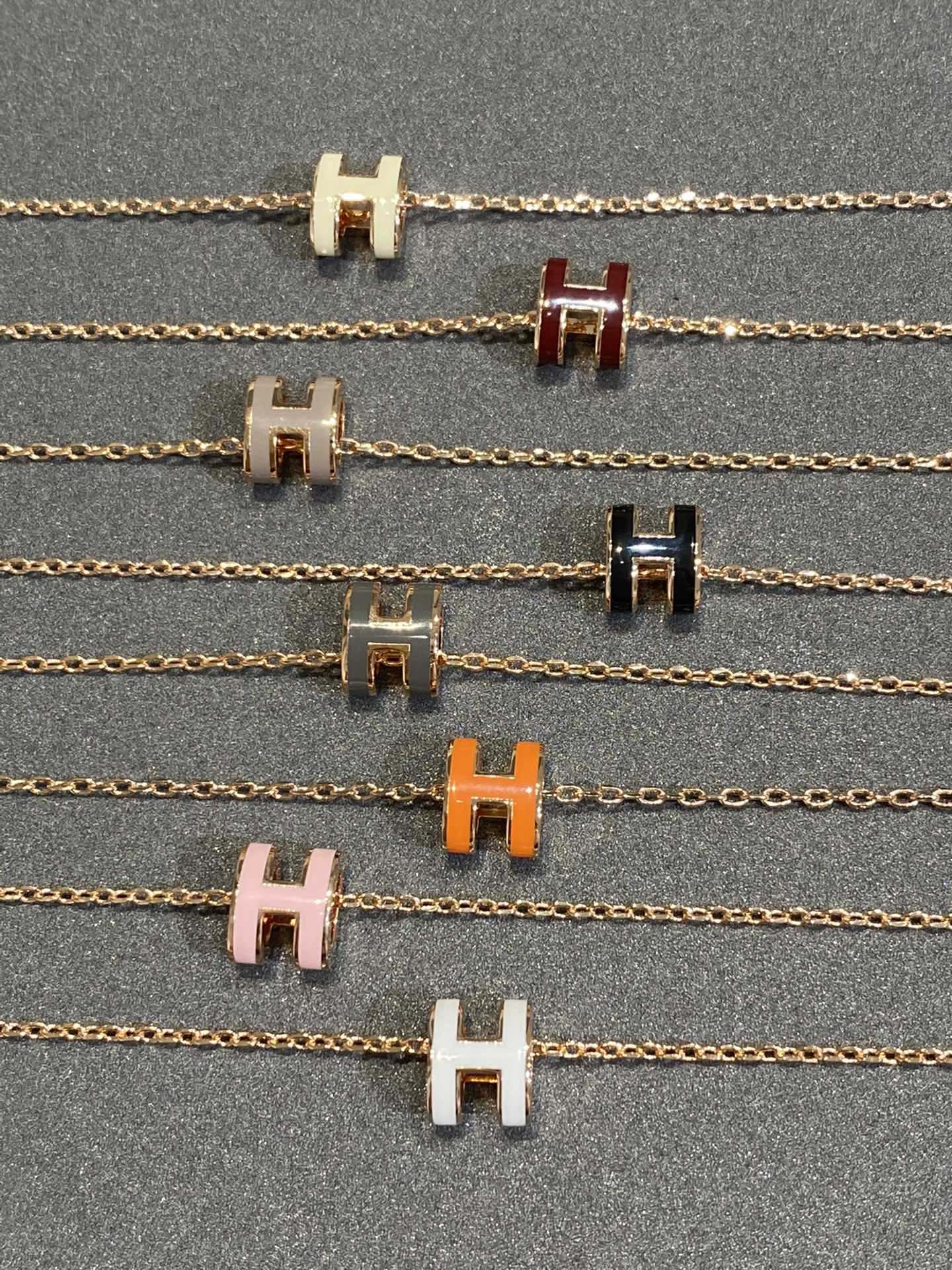 Hermès 爱马～漆艺mini pop项链玫瑰金色