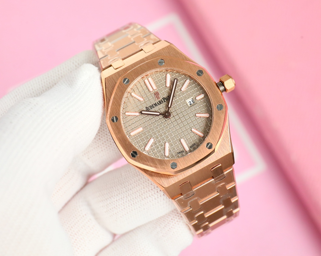 Luxurious Elby 1218 Lady’s Watch: Strong Visual Impact and Ingenious Design