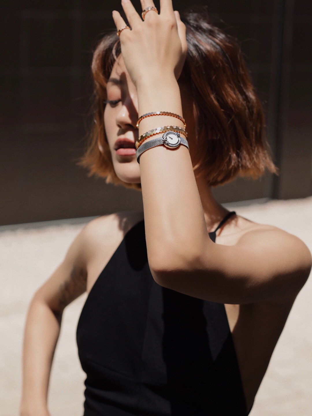 Luxury Bee My Love Love Nest Jewelry Collection: Modern Hexagonal Hive Symbolizes Nature’s Beauty. - 图片 6