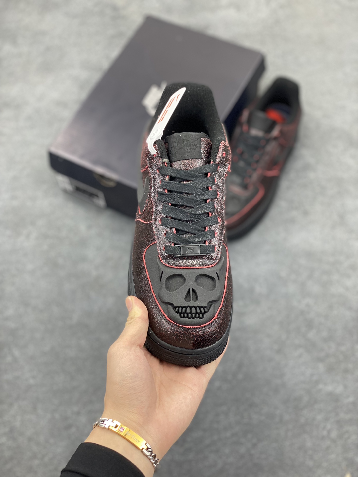 图片[2]-Nike Air Force 1 Low 万圣节 原楦头原纸板 打造纯正空军版型 专注外贸渠道 全掌内置蜂窝气垫 原盒配件 原厂中底钢印、拉帮完美 货号：HV2016-001 尺码：36 36.5 37.5 38 38.5 39 40 40.5 41 42 42.5 43 44 44.5 45-选品中心