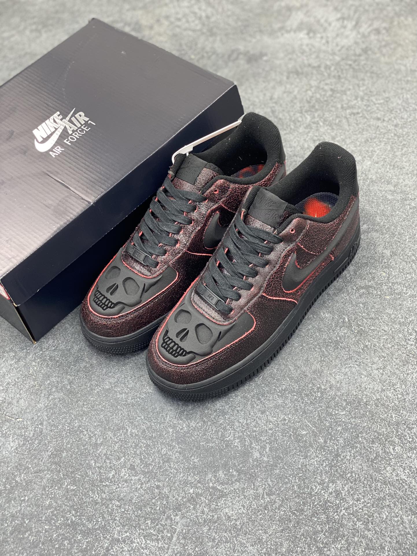 图片[8]-Nike Air Force 1 Low 万圣节 原楦头原纸板 打造纯正空军版型 专注外贸渠道 全掌内置蜂窝气垫 原盒配件 原厂中底钢印、拉帮完美 货号：HV2016-001 尺码：36 36.5 37.5 38 38.5 39 40 40.5 41 42 42.5 43 44 44.5 45-选品中心
