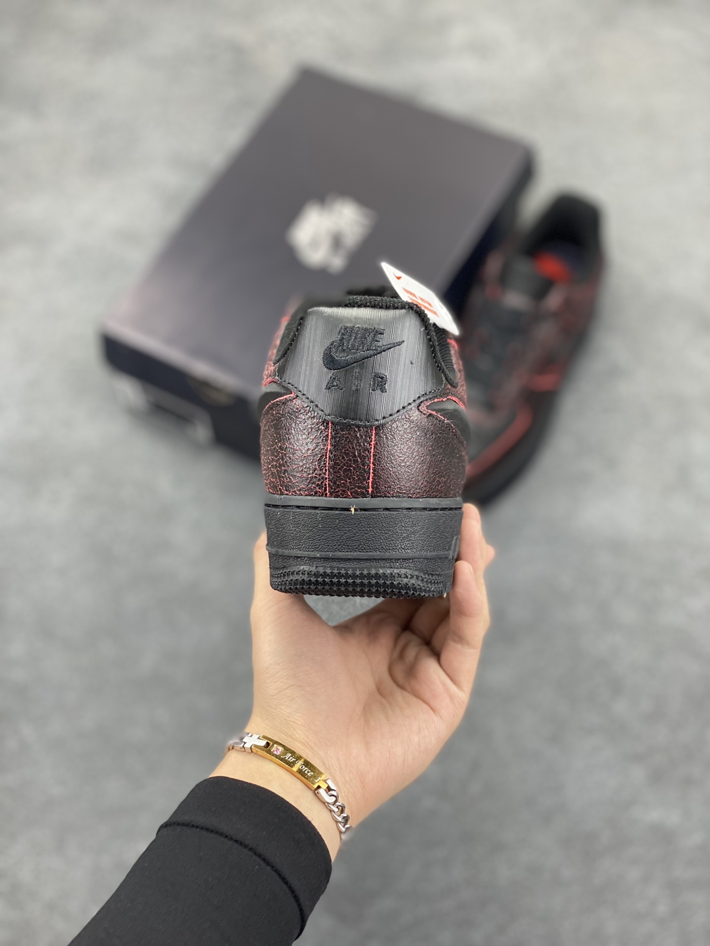 图片[4]-Nike Air Force 1 Low 万圣节 原楦头原纸板 打造纯正空军版型 专注外贸渠道 全掌内置蜂窝气垫 原盒配件 原厂中底钢印、拉帮完美 货号：HV2016-001 尺码：36 36.5 37.5 38 38.5 39 40 40.5 41 42 42.5 43 44 44.5 45-选品中心