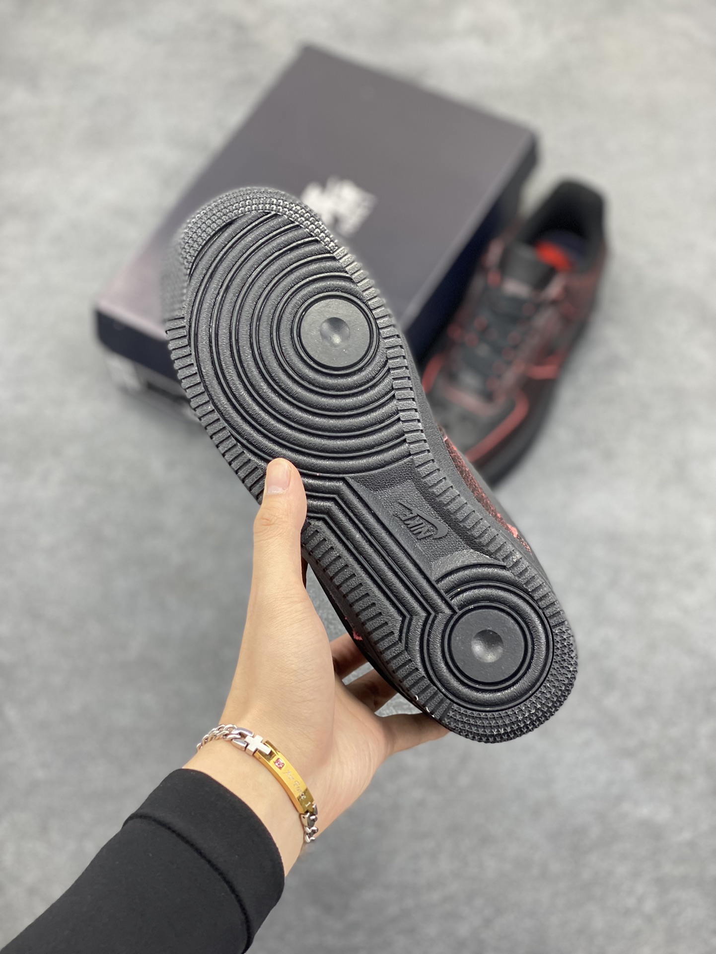 图片[5]-Nike Air Force 1 Low 万圣节 原楦头原纸板 打造纯正空军版型 专注外贸渠道 全掌内置蜂窝气垫 原盒配件 原厂中底钢印、拉帮完美 货号：HV2016-001 尺码：36 36.5 37.5 38 38.5 39 40 40.5 41 42 42.5 43 44 44.5 45-选品中心