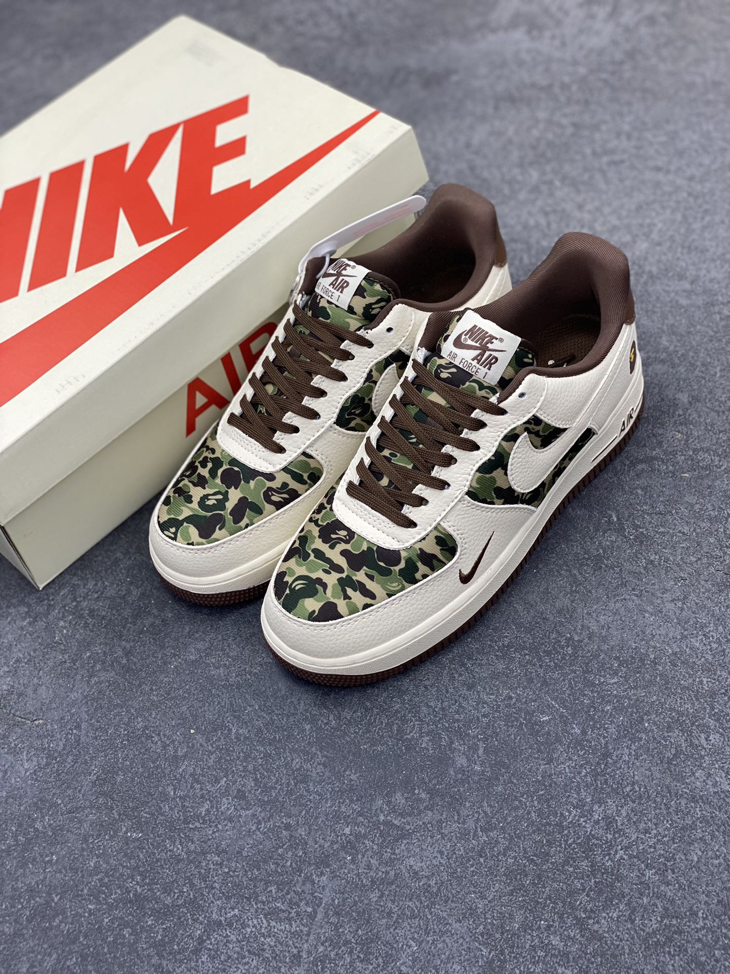 图片[8]-NIke Air Force 1 \’07 Low “Bape联名–米棕迷彩”空军一号 低帮 运动鞋 休闲鞋 折边针车 工艺难度大 原楦头原纸板 原装鞋盒 定制五金配件 内置全掌气垫 原厂鞋底 货号：KK1988-019 尺码：36 36.5 37.5 38 38.5 39 40 40.5 41 42 42.5 43 44 44.5 45-选品中心