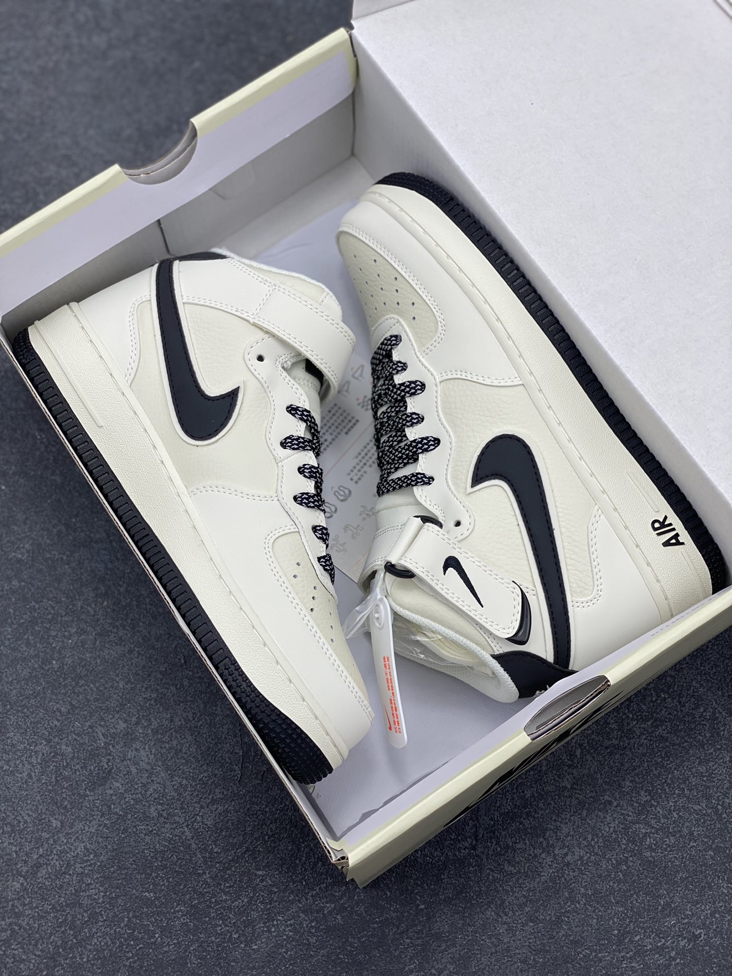 图片[9]-Nike Air Force 1 MID 米黑勾 满天星中帮空军一号休闲板鞋 客供高亮3m反光 定制头成皮料 定制鞋盒 原楦原纸板 纯正版型 内置全掌气垫 货号：SH0235-511 尺码：36 36.5 37.5 38 38.5 39 40 40.5 41 42 42.5 43 44 44.5 45-选品中心