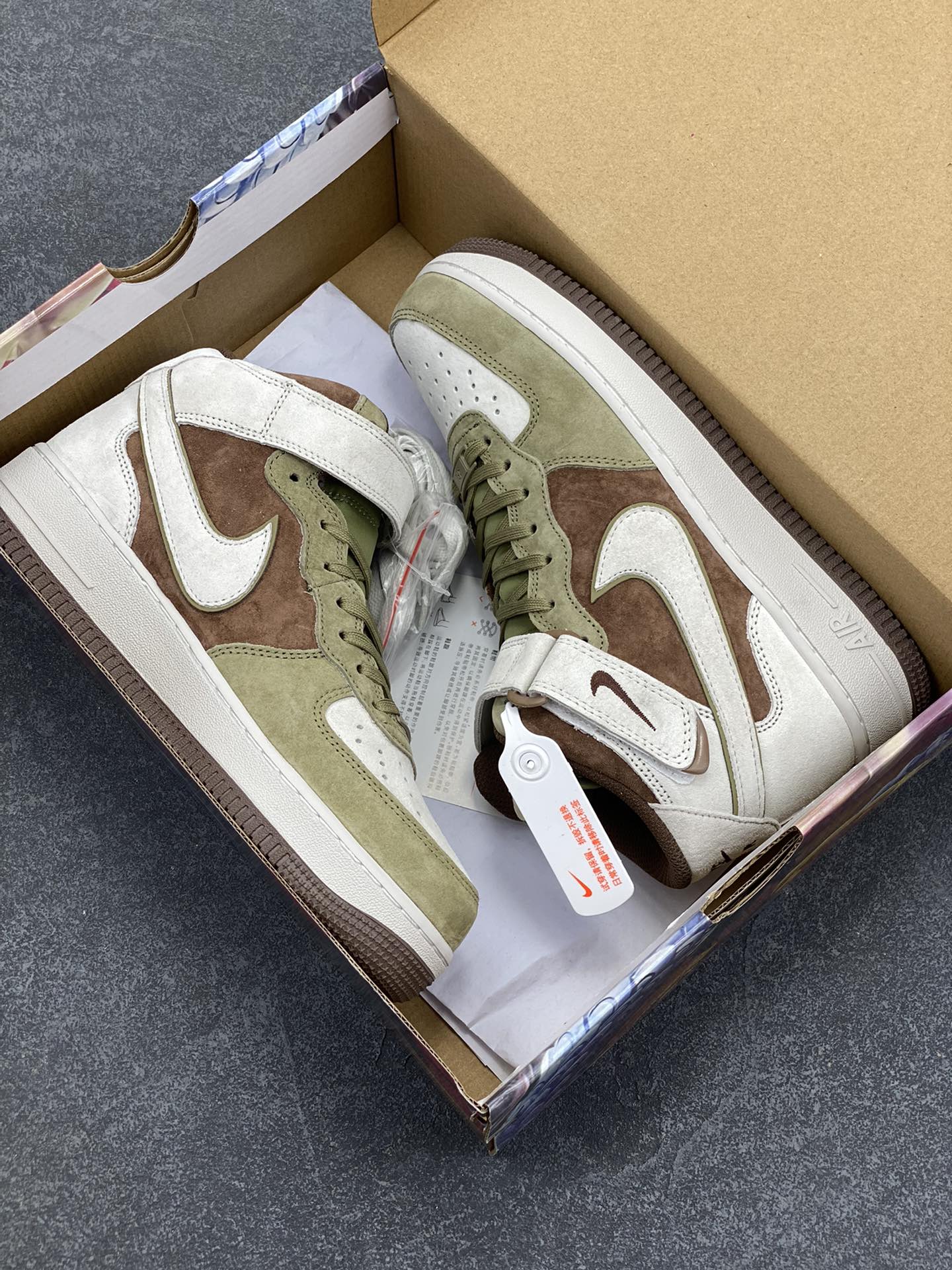 图片[9]-Nike Air Force 1 MID ’07 麂皮 “巧克力”配色 空军一号中帮休闲板鞋 原厂麂皮 原楦原纸板 纯正版型 高清洁度 内置全掌气垫 货号：LG1618-168 尺码：36 36.5 37.5 38 38.5 39 40 40.5 41 42 42.5 43 44 44.5 45-选品中心