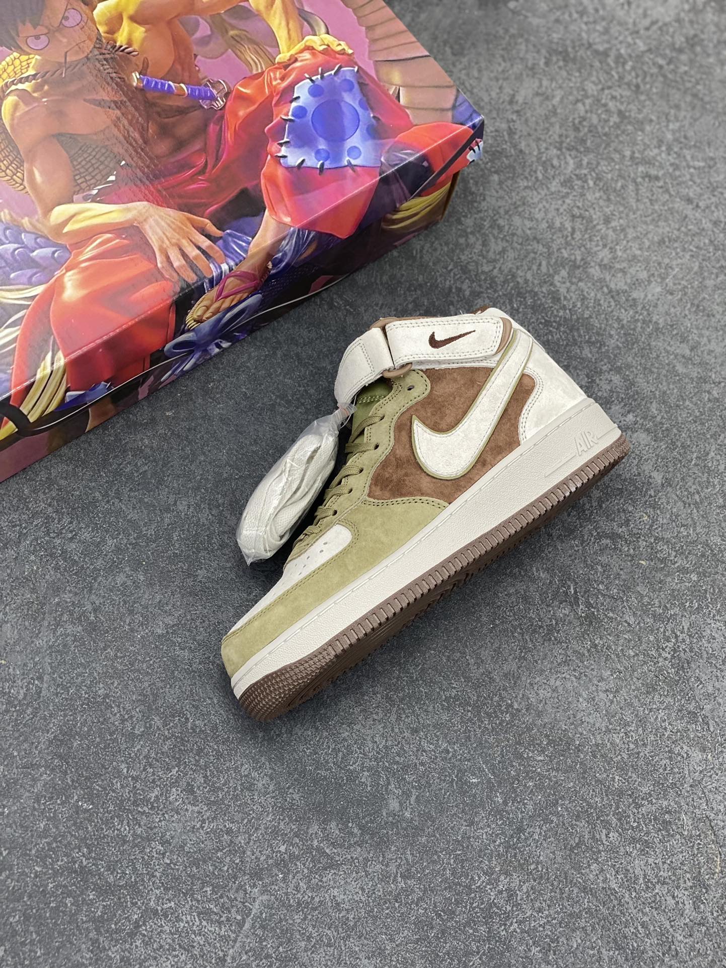 图片[7]-Nike Air Force 1 MID ’07 麂皮 “巧克力”配色 空军一号中帮休闲板鞋 原厂麂皮 原楦原纸板 纯正版型 高清洁度 内置全掌气垫 货号：LG1618-168 尺码：36 36.5 37.5 38 38.5 39 40 40.5 41 42 42.5 43 44 44.5 45-选品中心