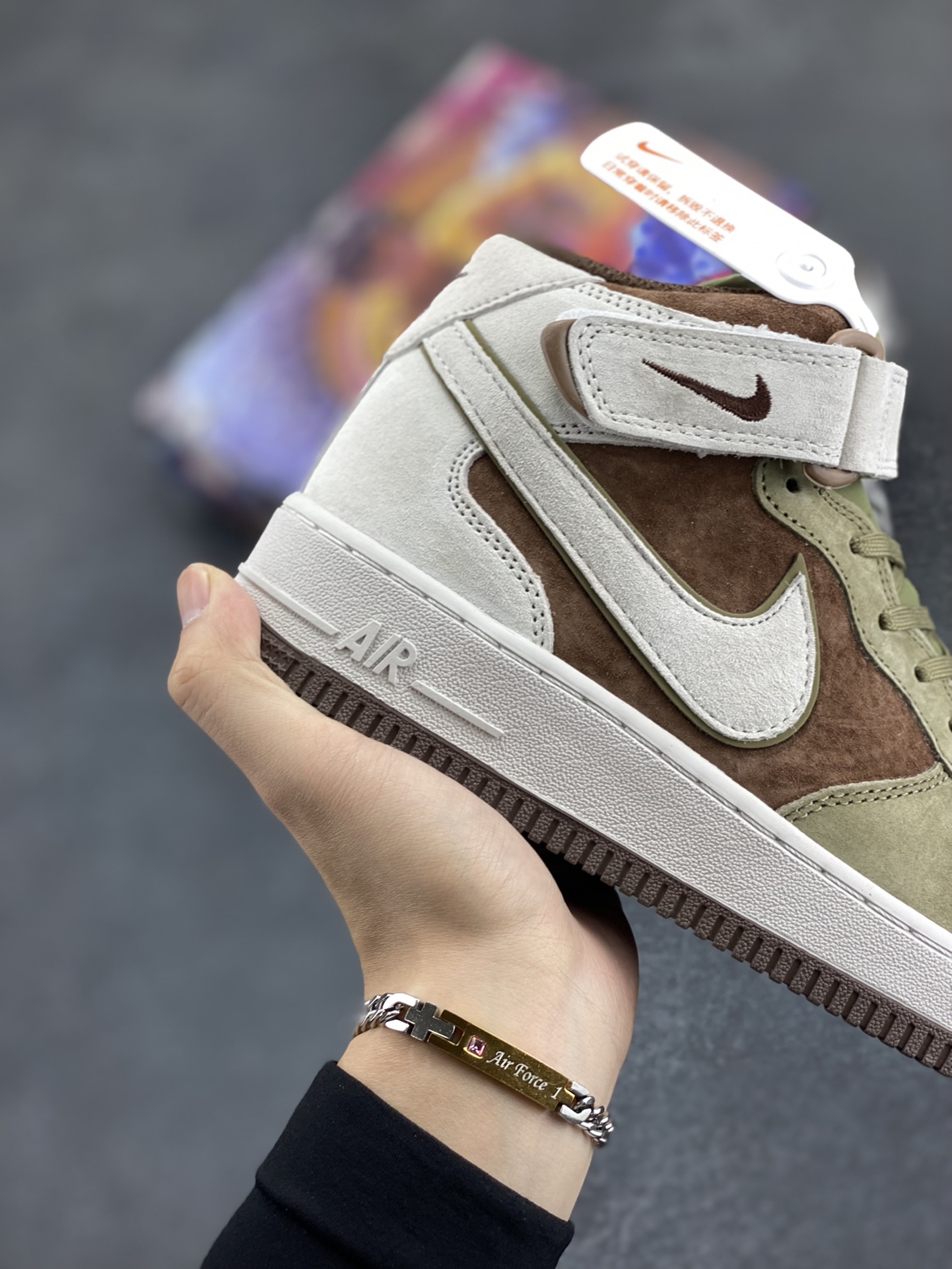 图片[6]-Nike Air Force 1 MID ’07 麂皮 “巧克力”配色 空军一号中帮休闲板鞋 原厂麂皮 原楦原纸板 纯正版型 高清洁度 内置全掌气垫 货号：LG1618-168 尺码：36 36.5 37.5 38 38.5 39 40 40.5 41 42 42.5 43 44 44.5 45-选品中心