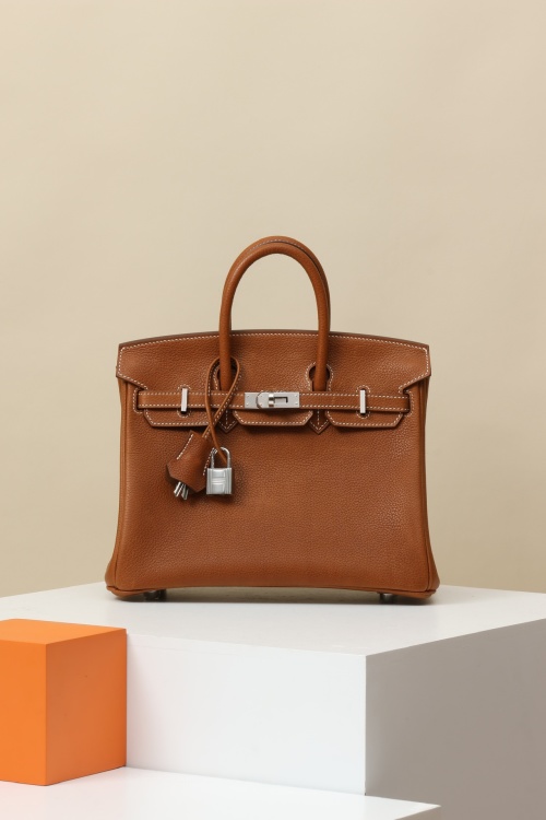 Elegant Gold-Brown Leather Handbag with Palladium Finish & Optional Shoulder Strap 1 Elegant Gold-Brown Leather Handbag with Palladium Finish & Optional Shoulder Strap