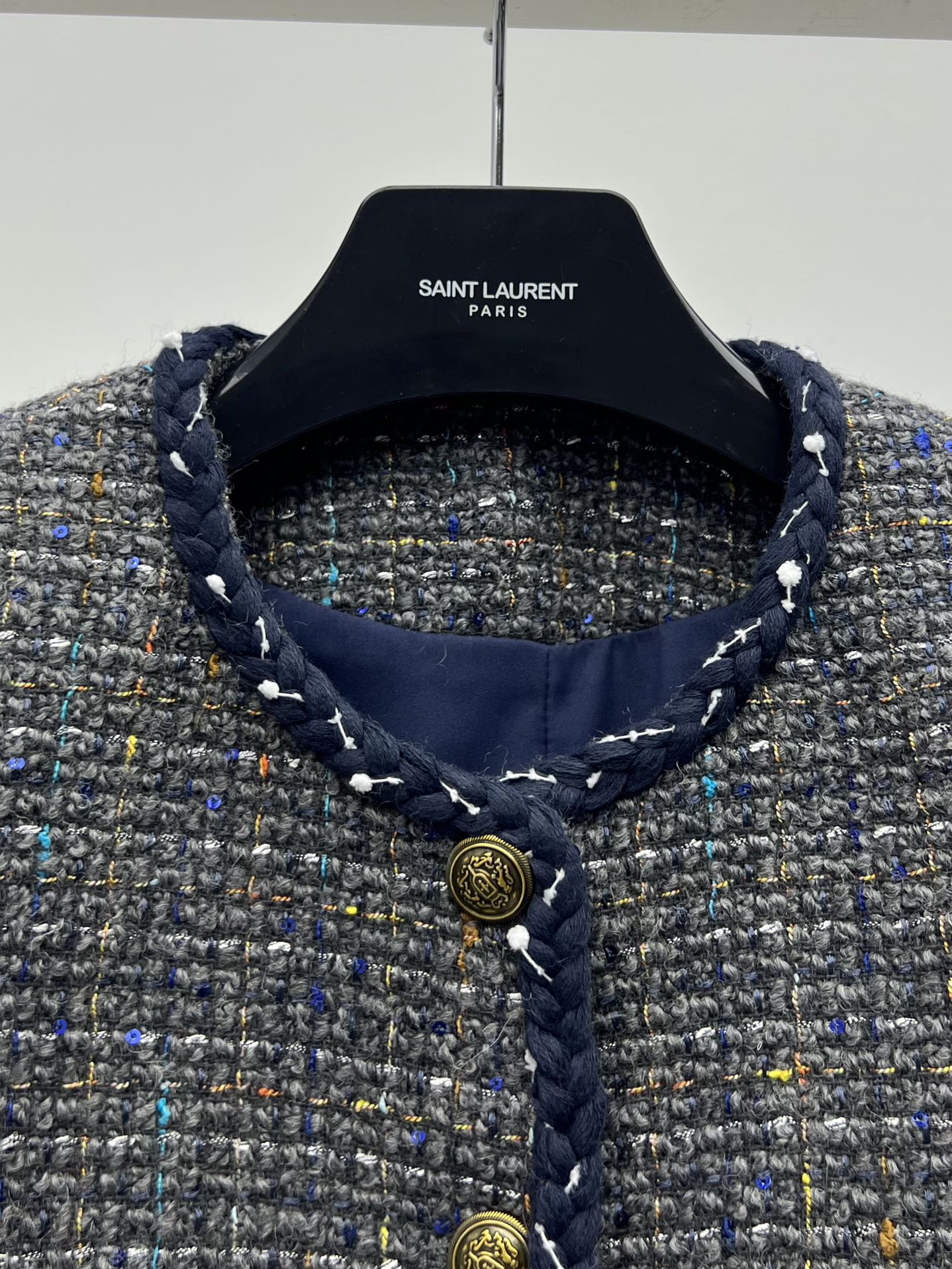 One-Size-Fits-All Female Suit in Retro Blue and Gray, Made of Wool and Flowers - 图片 3