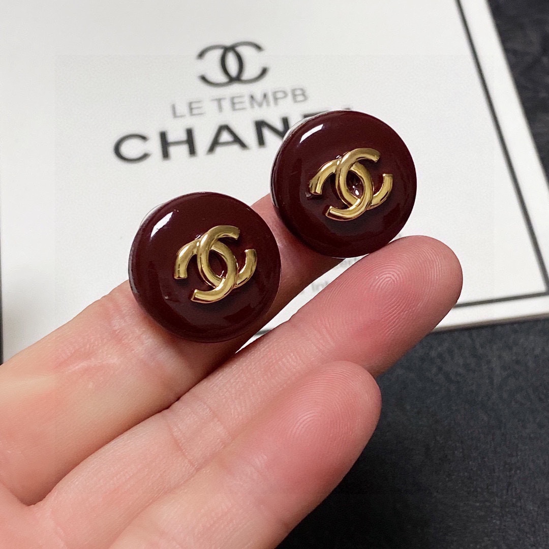 Chanel luxury item 9