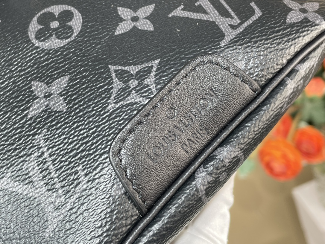 Louis Vuitton LV Discovery Vendita all'ingrosso Borse da Cintura Dalla Cina 2025 Nero Monogram Eclipse Tela Fashion Casual M46035 7 i1732383569 4783 5