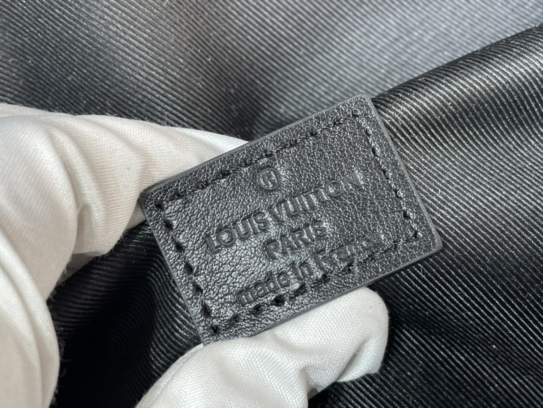 Louis Vuitton LV Discovery Vendita all'ingrosso Borse da Cintura Dalla Cina 2025 Nero Monogram Eclipse Tela Fashion Casual M46035 10 i1732383569 7369 8