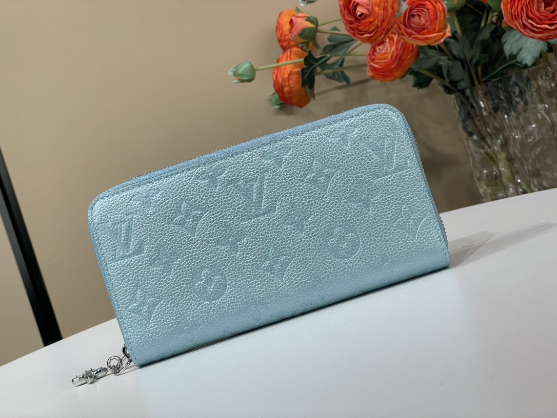 Louis Vuitton Portafoglio Blu Azzurro M12680 1 Louis Vuitton Portafoglio Blu Azzurro M12680