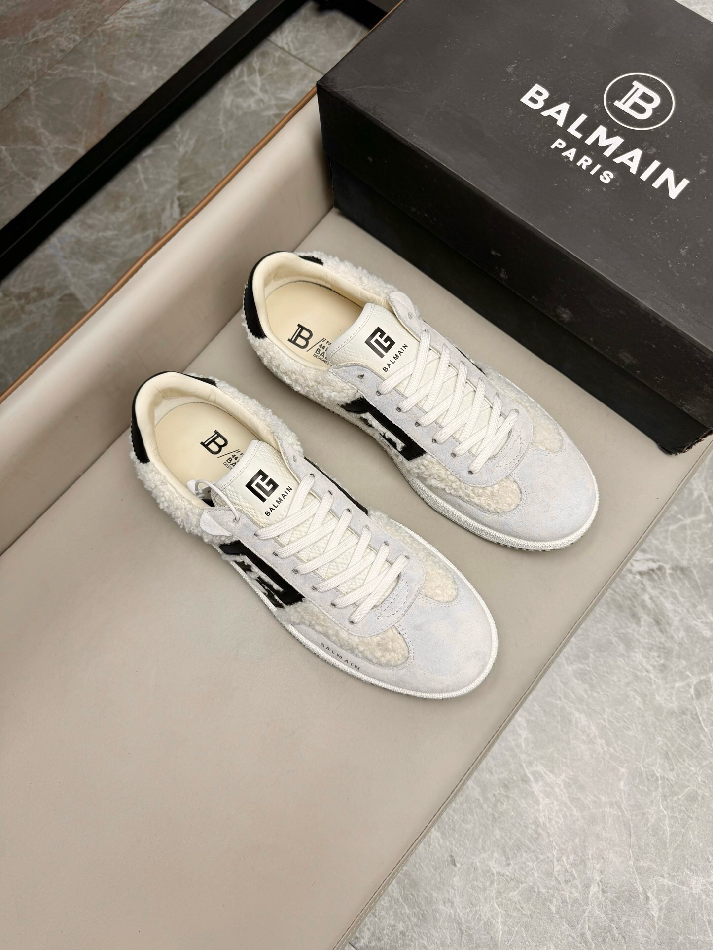 NO:220119,Brand BALMAIN Color Original Color Number 39-44 Customized 38.45.46 Price Material Balmain Men's Casual Shoes Original single-quality luxury material upper is made of prosperous spliced ​​soft wool fabric comfortable breathable cowhide inner cowhide footbed. Handmade to create only for comfortable wearing experience original film outsole, Balmain, balmain, balmain, cowhide19860909品牌BALMAIN 颜色 原版配色 码数39-44定做38.45.46 价格 材质巴尔曼男士 休闲鞋 原单品质奢华选材鞋面采用繁荣拼接柔软羊毛面料舒适透气牛皮内里牛皮垫脚 手工打造只为舒适的穿着体验原版开膜大底,巴尔曼,balmain,balmain,cowhide,Men's shoes