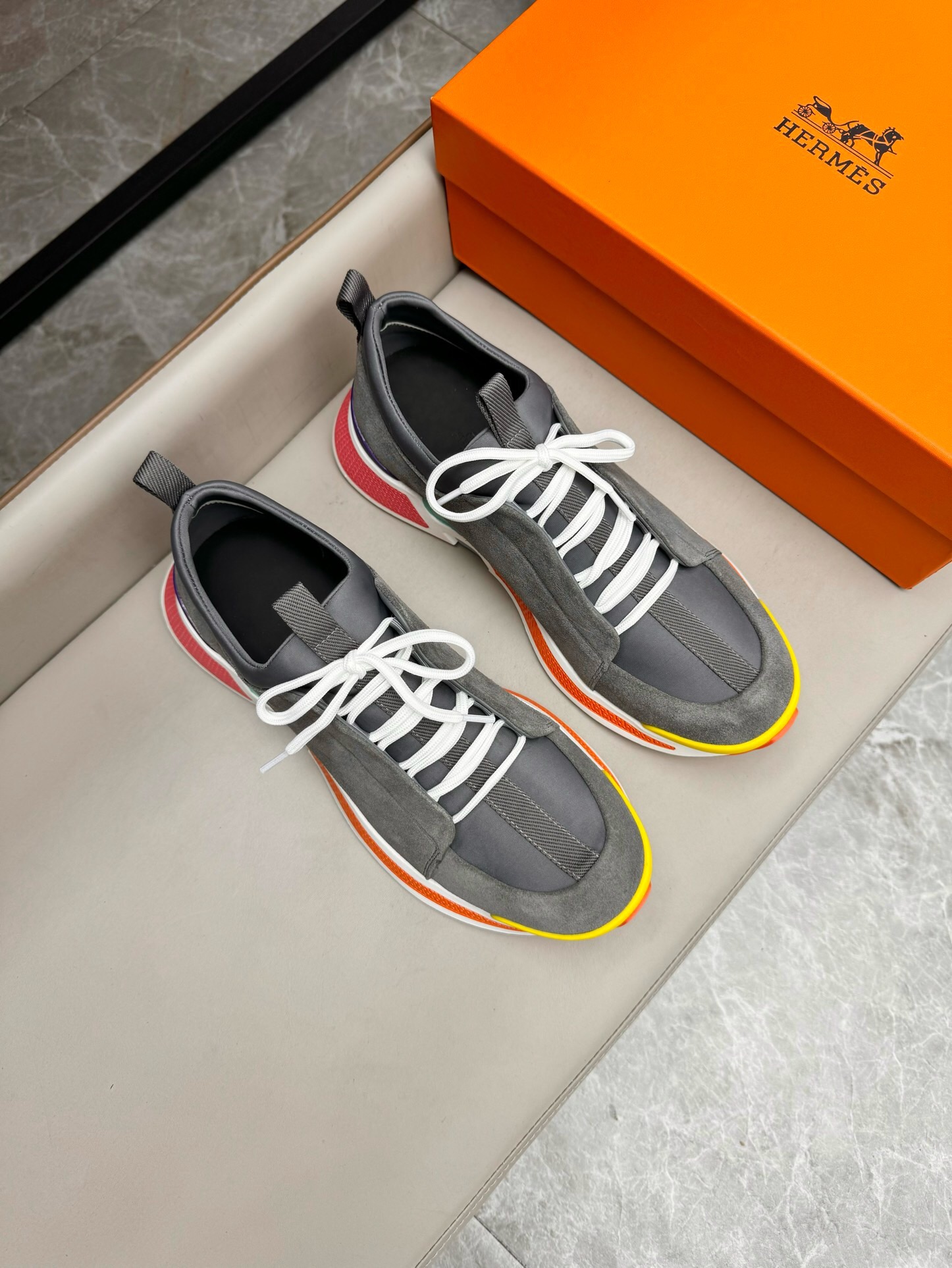 NO:221155,Brand HERMES original color matching, size 39-44 customized 38.45 price, material, new style of Hermes, boutique, casual sports shoes, imported cowhide upper, imported cowhide, leather footbed, fashionable, dynamic original, Hermes comfortable sole, simple and generous sports and leisure, Hermes casual shoes, hermes, hermes, sneakers, cowhide19860909品牌HERMES 颜色原版配色 码数39-44定做38.45 价格 材质爱马仕新款 精品 休闲运动鞋 鞋面进口牛皮打造牛皮内里 牛皮垫脚 版型时尚 动感十足原版 爱马仕舒适大底 简洁大方运动休闲,爱马仕 休闲鞋,hermes,hermes,sneakers,cowhide,Men's shoes