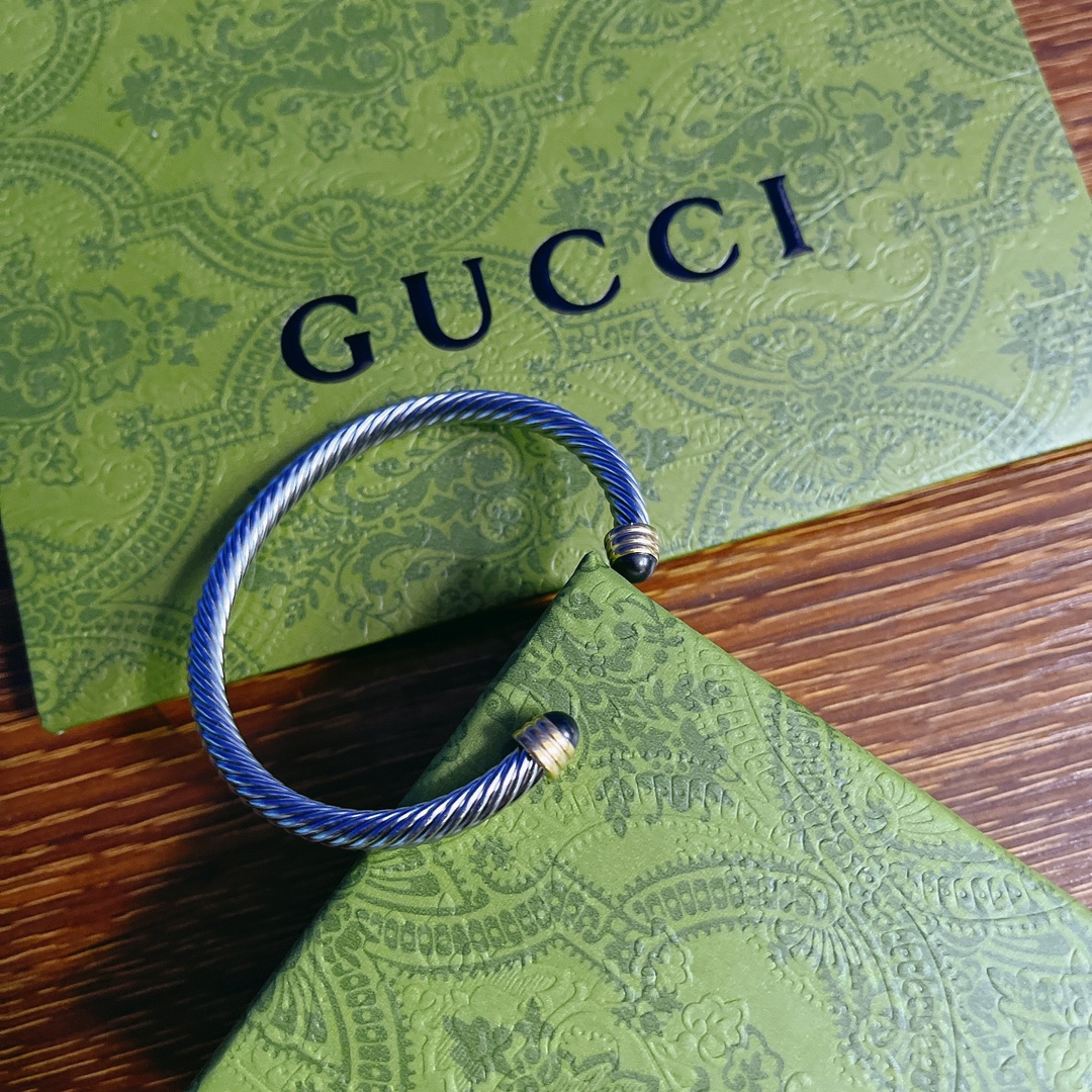 NO:112402,Gucci latest model Gucci counter hits factory direct sales Original one-to-one reproduction Gucci, jewelry boutique, gucci19860909古驰最新款 古驰专柜爆款 厂家直销 原版一比一复刻 古 驰,饰品精品,gucci,Jewelry