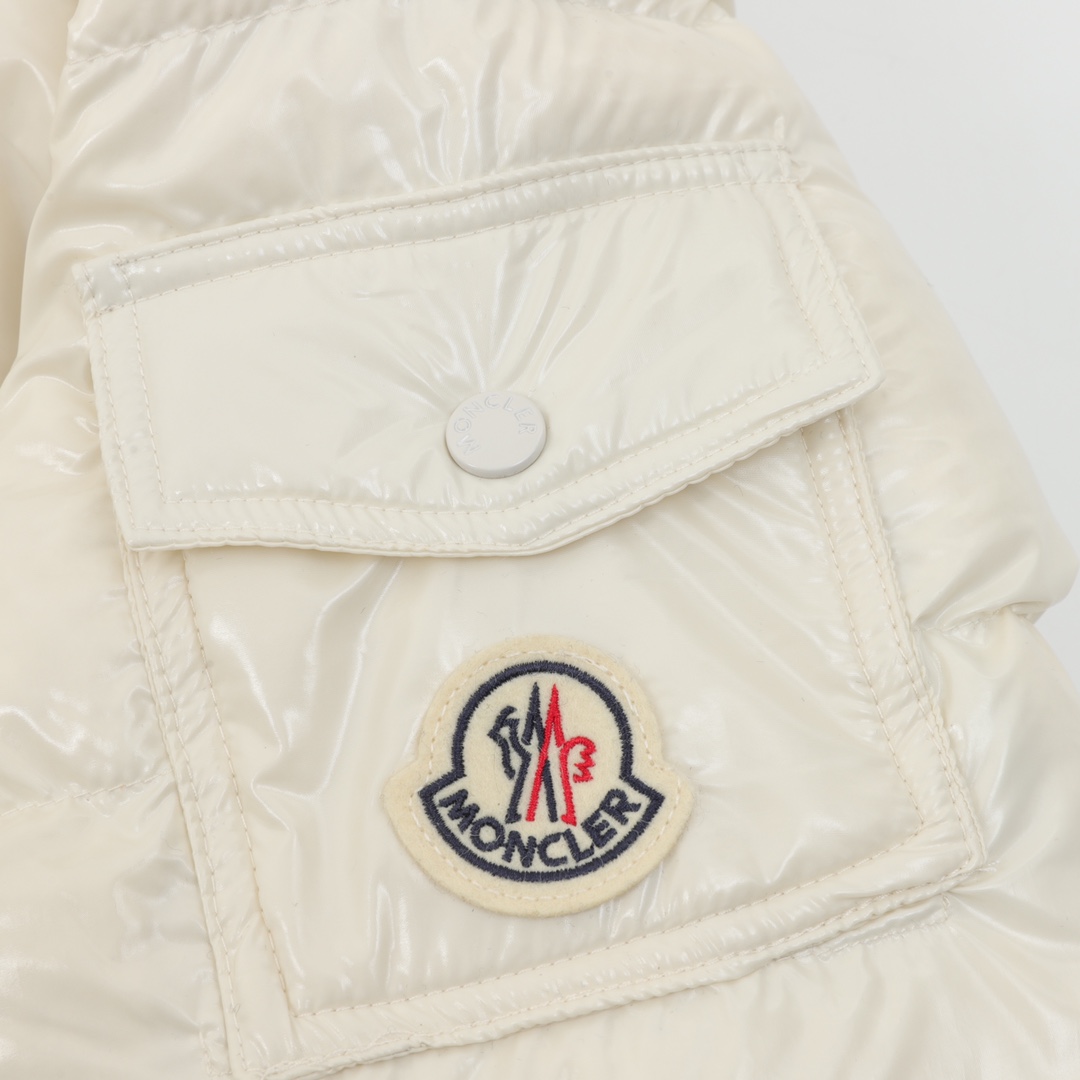 MONCLER 蒙口2024早秋新品 Barante女士短款连帽羽绒收腰外套樱花粉 奶油白 酷炫黑-Chinese UA Cheap High Quatity Brand Clothes Bags handbags Sneakers wholesale wholesaler seller from China Factory suppliers Fashion Clothing Shoes best Quality Beautiful Price MONCLER 蒙口2024早秋新品 Barante女士短款连帽羽绒收腰外套樱花粉 奶油白 酷炫黑