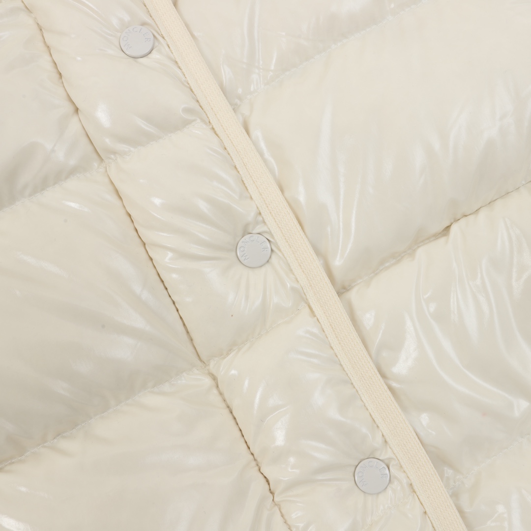 MONCLER 蒙口2024早秋新品 Barante女士短款连帽羽绒收腰外套樱花粉 奶油白 酷炫黑-Chinese UA Cheap High Quatity Brand Clothes Bags handbags Sneakers wholesale wholesaler seller from China Factory suppliers Fashion Clothing Shoes best Quality Beautiful Price MONCLER 蒙口2024早秋新品 Barante女士短款连帽羽绒收腰外套樱花粉 奶油白 酷炫黑