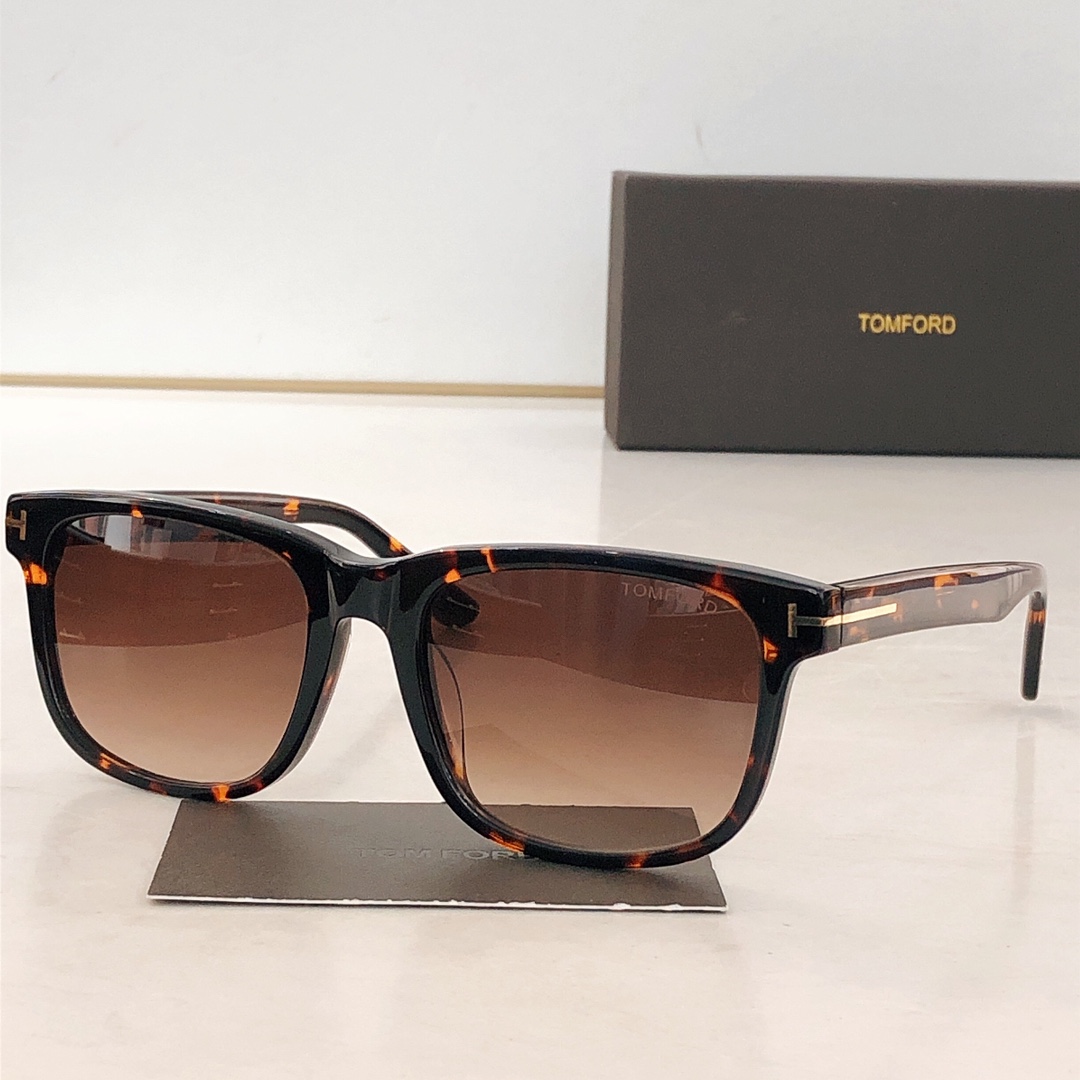 TOM FORD 太阳镜 板材 方形 玳瑁色