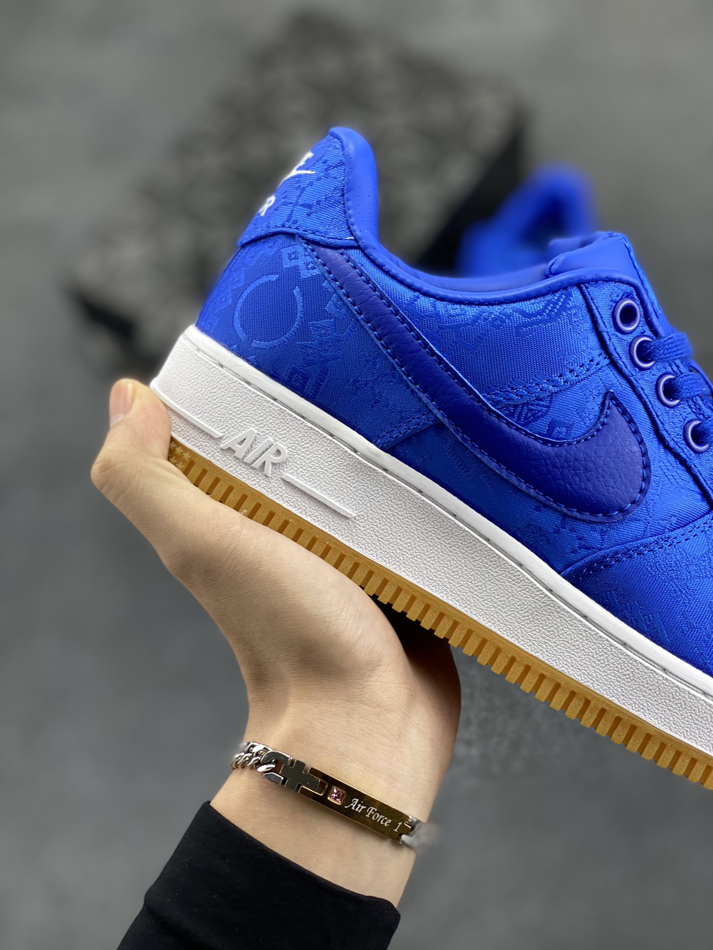 图片[6]-Clot x Nike Air Force 1 Premium AF1 陈冠希 藤原浩联名 丝绸 空军一号低帮百搭休闲运动板鞋。柔软、弹性十足的缓震性能和出色的中底设计，横跨复古与现代的外型结合，造就出风靡全球三十多年的Force 1，直到今天还深受青睐 货号：CJ5290-400 尺码：36 36.5 37.5 38 38.5 39 40 40.5 41 42 42.5 43 44 44.5 45-选品中心