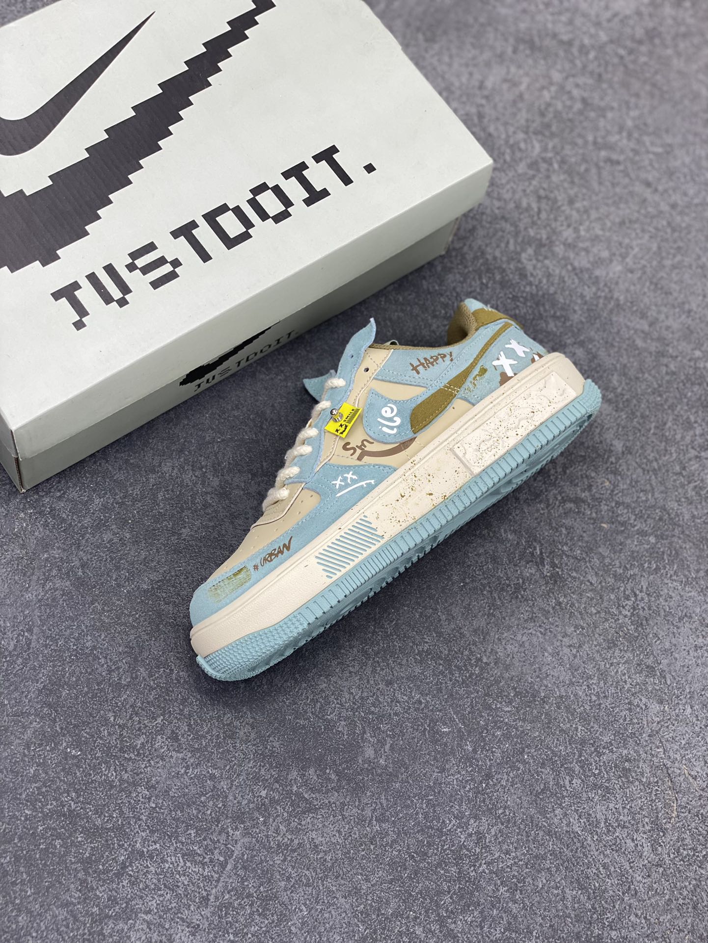 图片[7]-“Enjoy life”NK Air Force 1 Fontanka“苦中作乐” 空军一号定制低帮秋冬板鞋 人生如逆旅，苦乐常相伴。在生活的重重压力与磨难之下，苦中作乐犹如黑暗中的一丝曙光，给予我们继续前行的力量与勇气，享受生活 货号：CW6688-508 尺码：36 36.5 37.5 38 38.5 39 40 40.5 41 42 42.5 43 44 44.5 45-选品中心