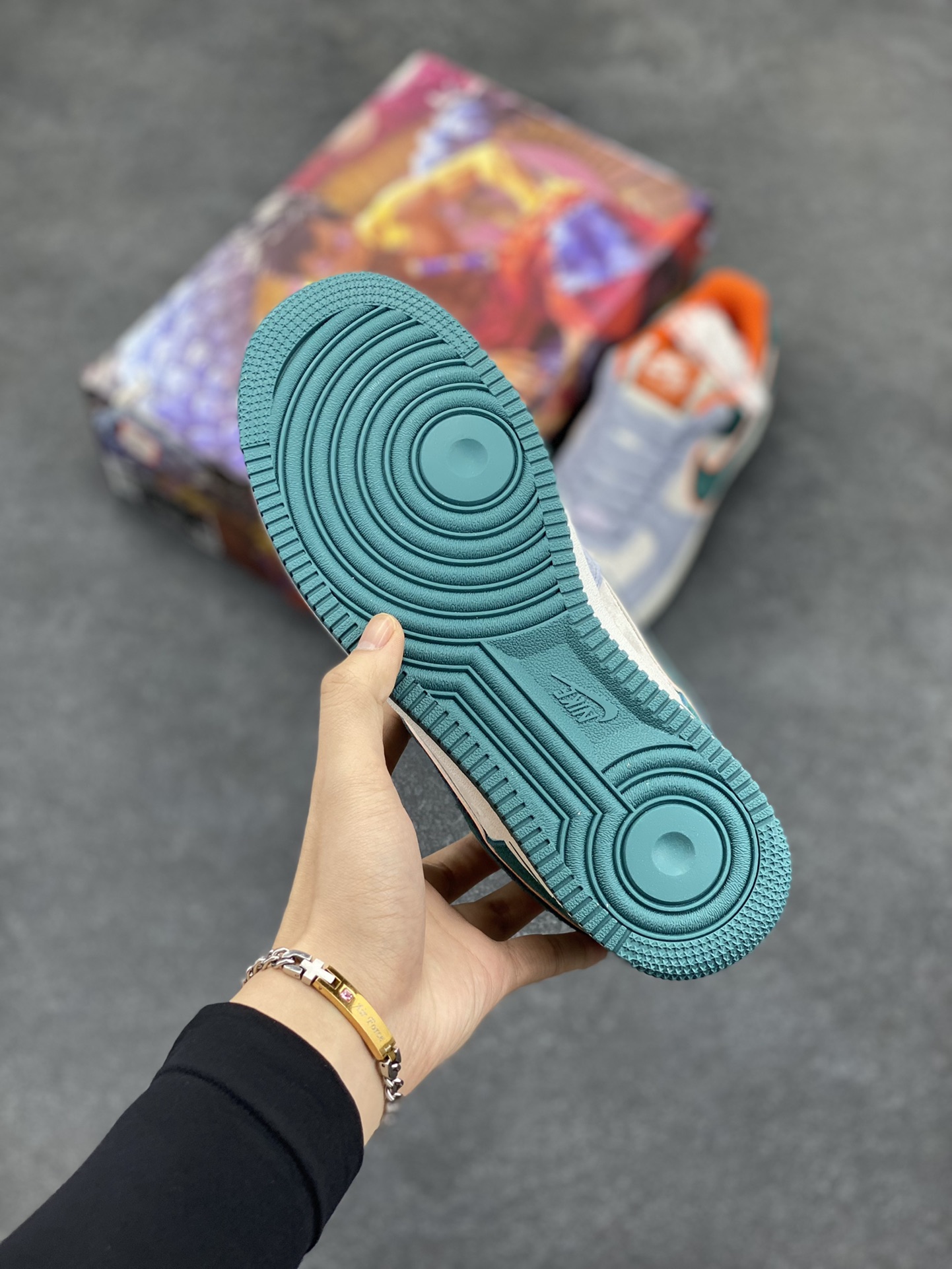 图片[5]-Nike Air Force 1 Low ’07 麂皮空军一号低帮休闲板鞋 原厂麂皮 原楦原纸板 纯正版型 正品NFC感应芯片 高清洁度 内置全掌气垫 货号：LF8989-888 尺码：36 36.5 37.5 38 38.5 39 40 40.5 41 42 42.5 43 44 44.5 45-选品中心