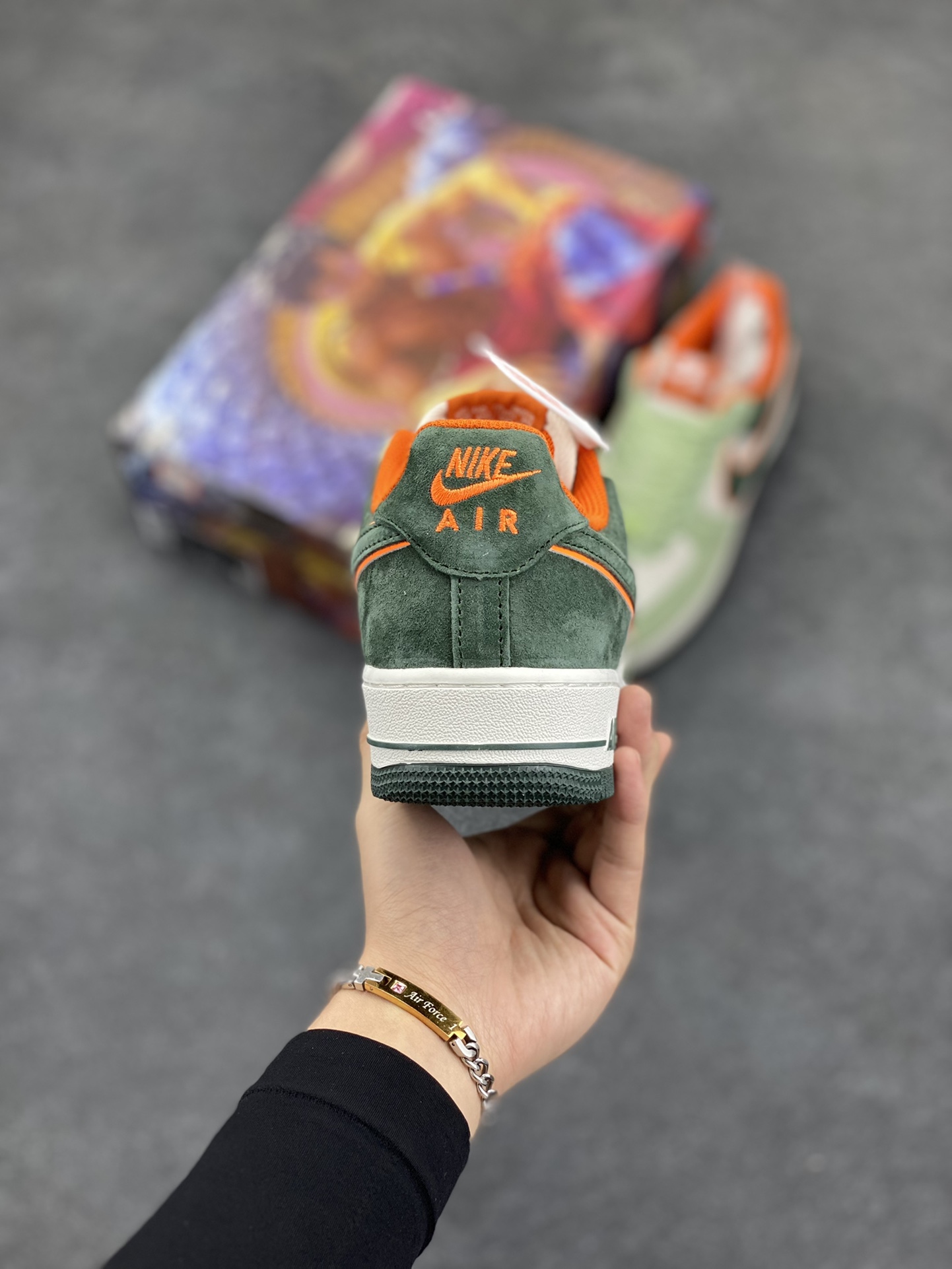 图片[4]-Nike Air Force 1 Low ’07 橙绿麂皮空军一号低帮休闲板鞋 原厂麂皮 原楦原纸板 纯正版型 正品NFC感应芯片 高清洁度 内置全掌气垫 货号：LF8989-777 尺码：36 36.5 37.5 38 38.5 39 40 40.5 41 42 42.5 43 44 44.5 45-选品中心